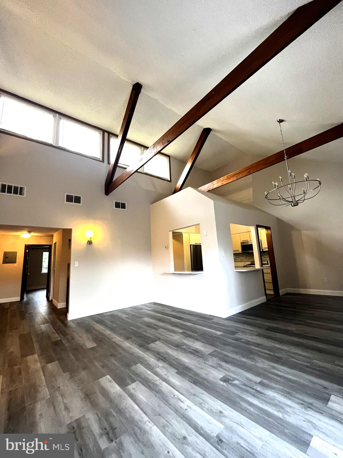 ROCKLAND RUN - Residential