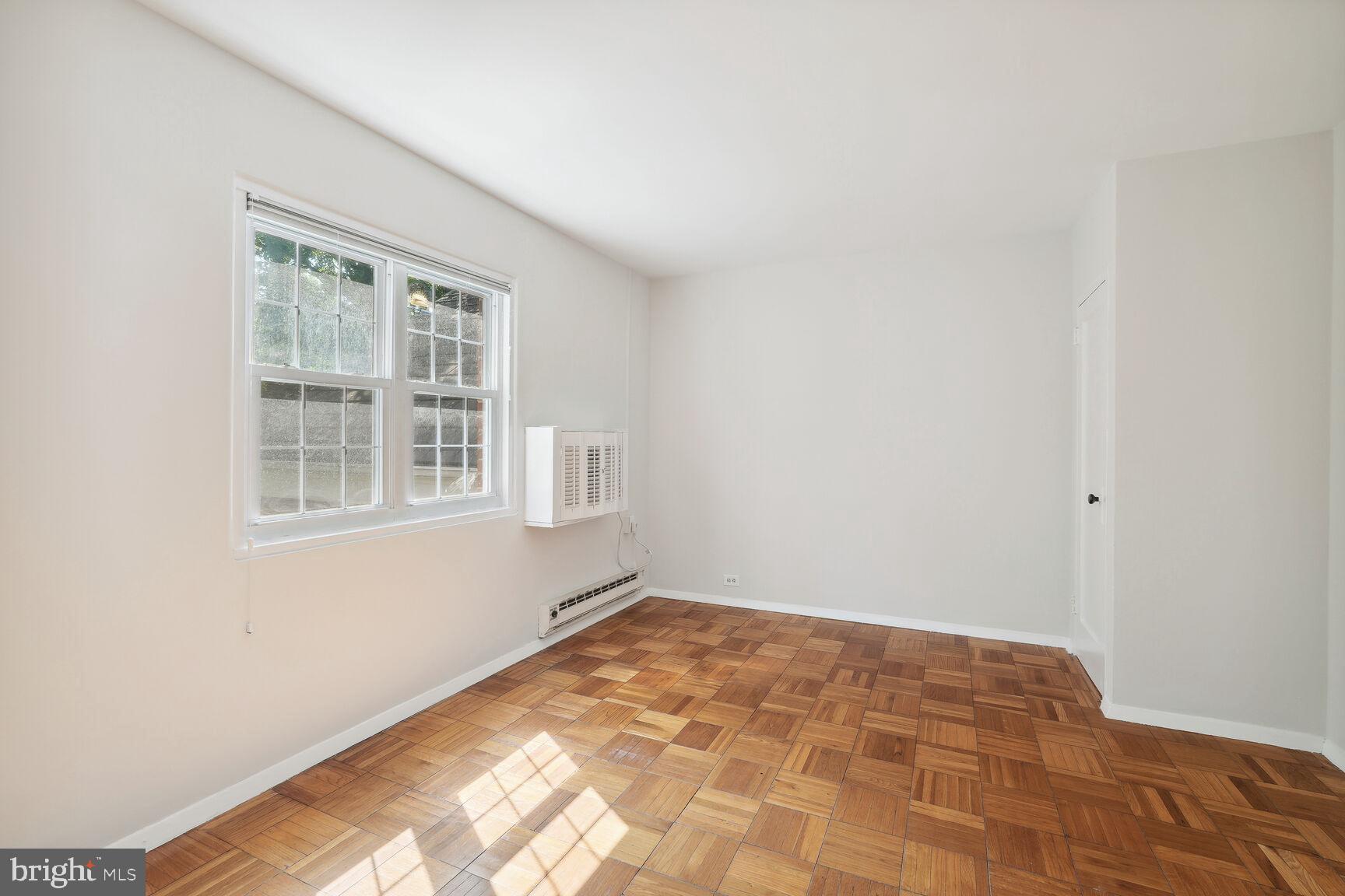 PARKFAIRFAX - Residential Lease