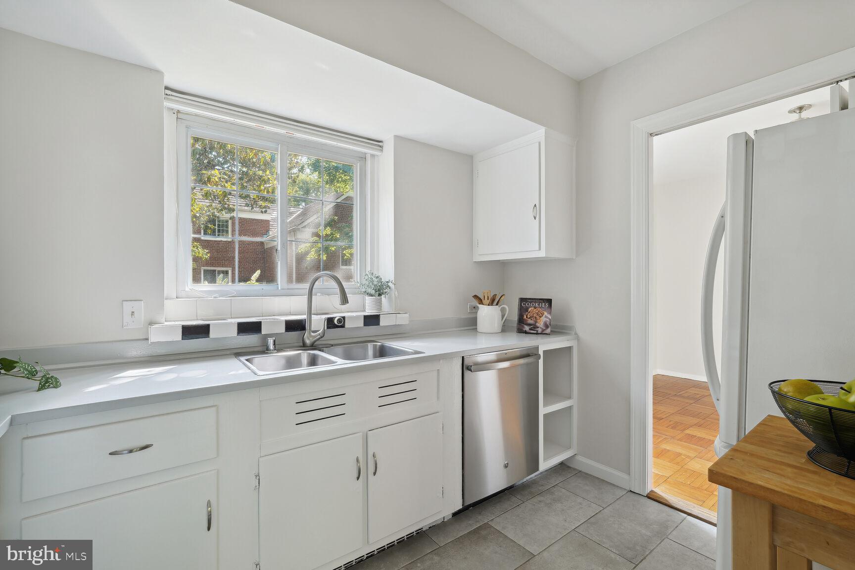 PARKFAIRFAX - Residential Lease