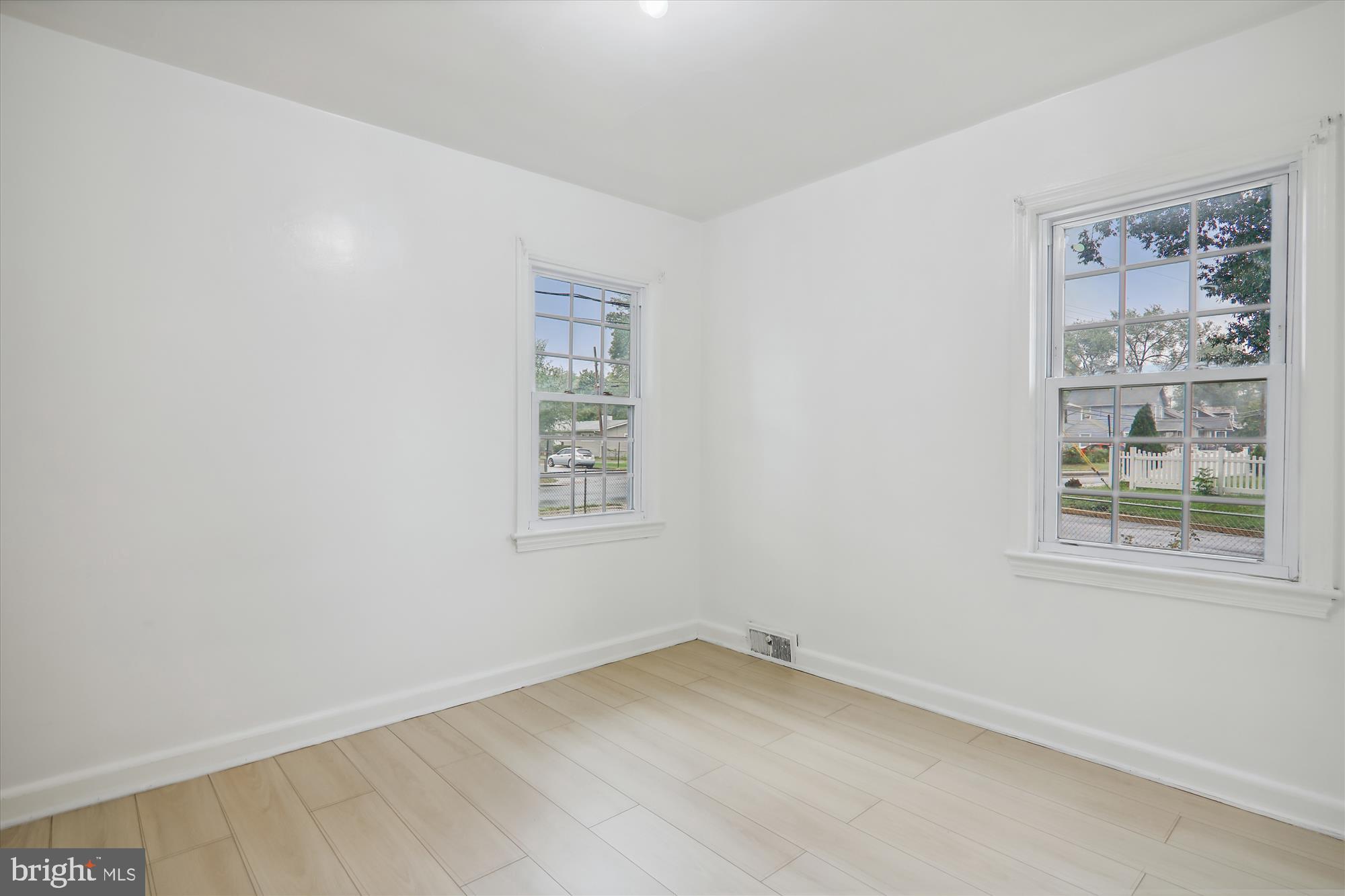 BRENTWOOD-CZARRAS ADDN - Residential