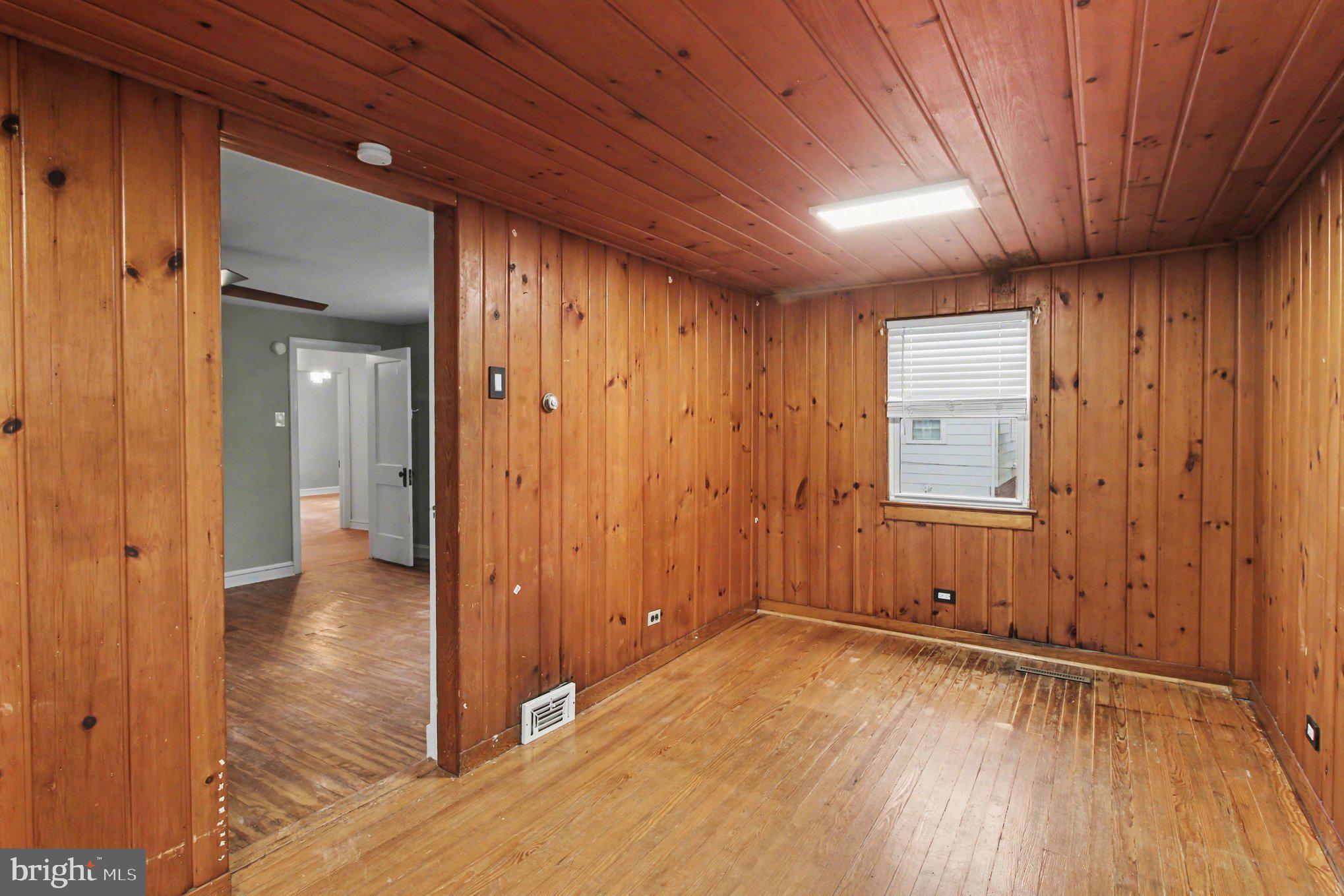 ELKINS PARK - Residential