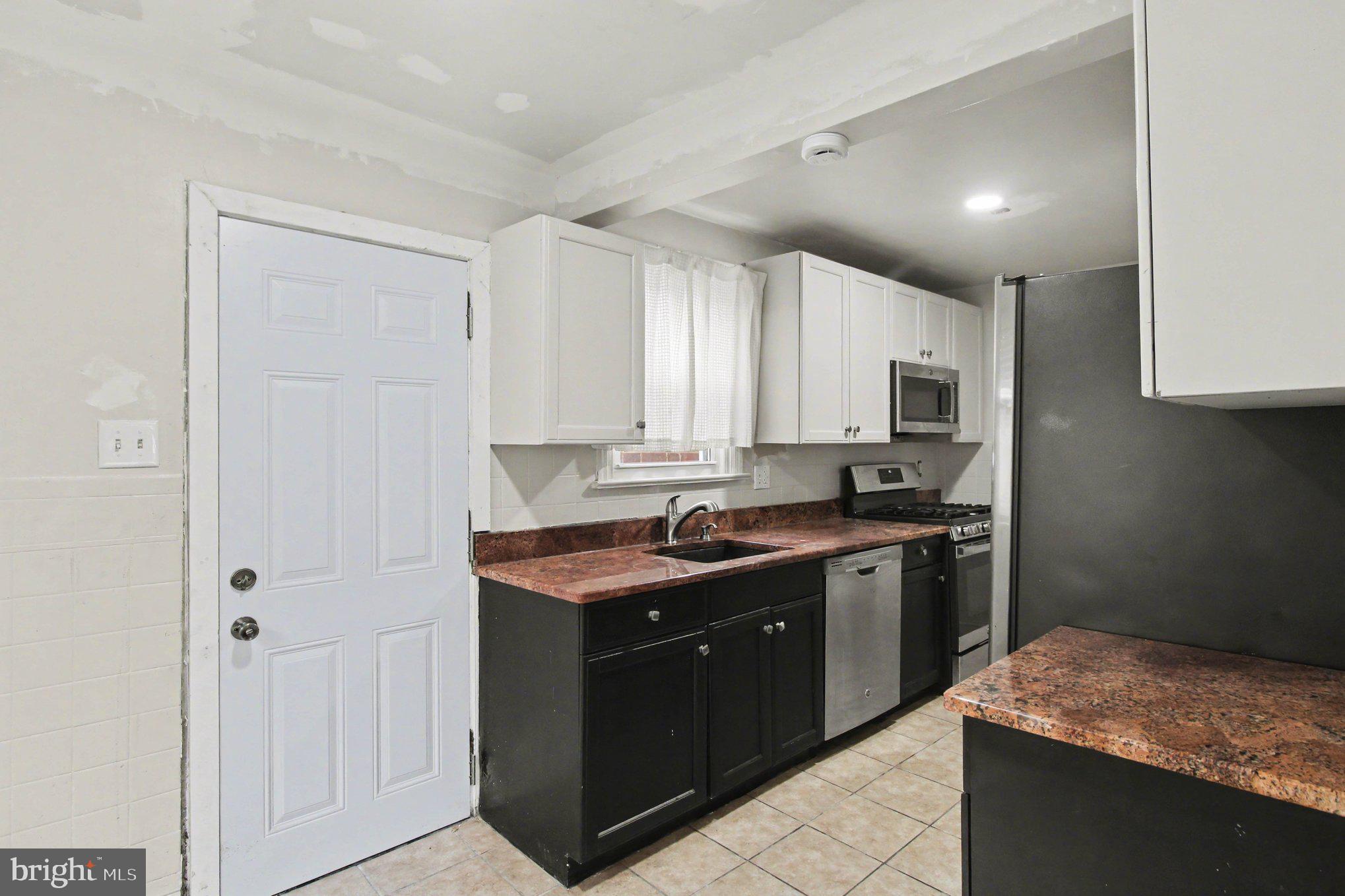 ELKINS PARK - Residential