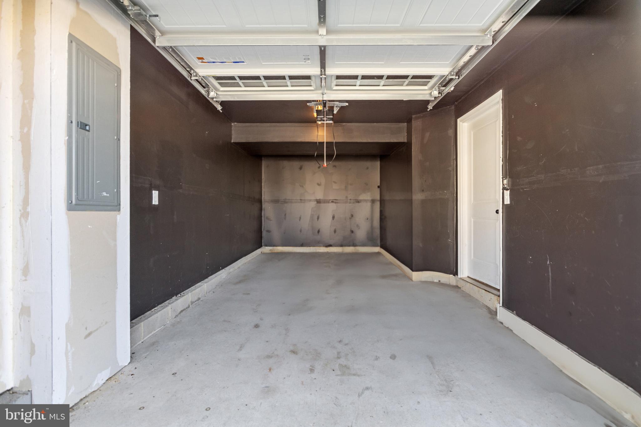 BROOKSTONE TRACE - Residential