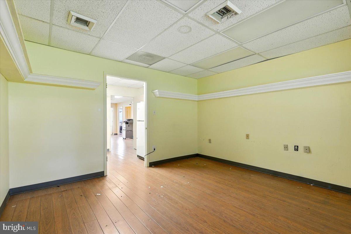 VILLAGE OF OAKLAND MILLS - Commercial Sale