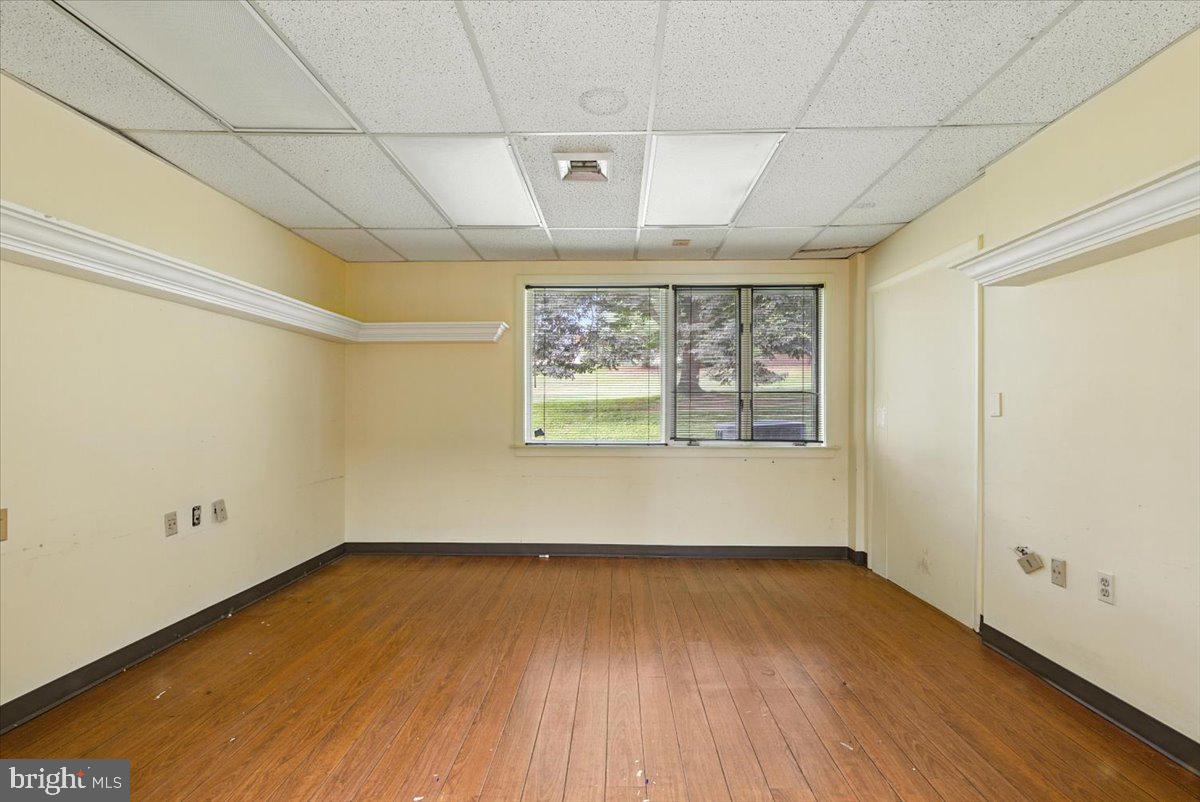 VILLAGE OF OAKLAND MILLS - Commercial Sale