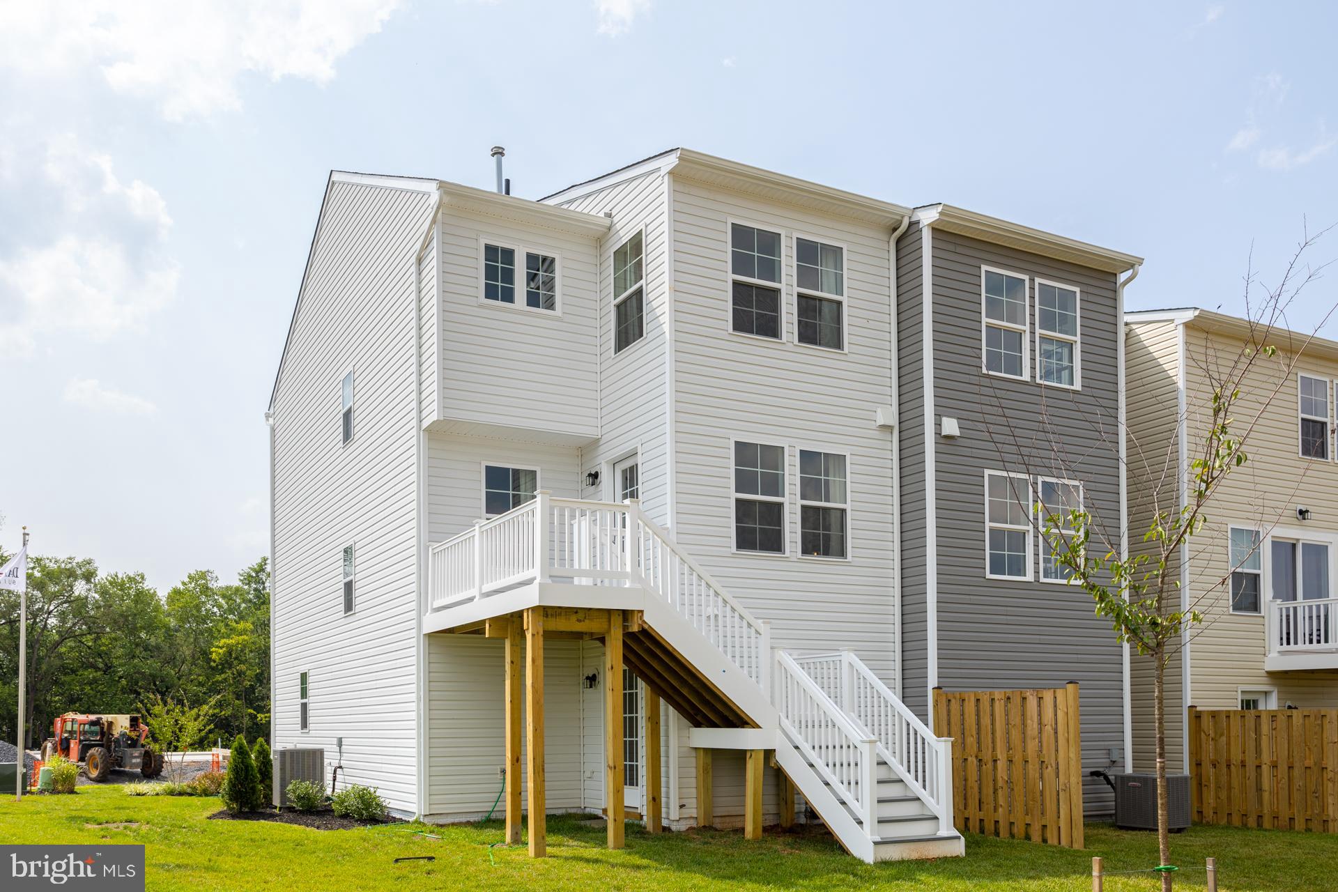 SOUTH BROOK - Residential