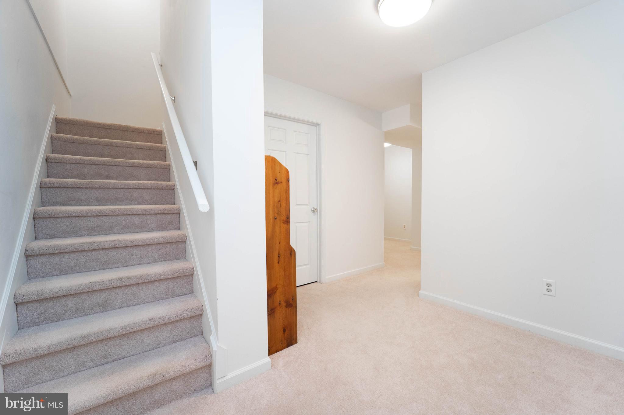 WARFIELDS RANGE - Residential