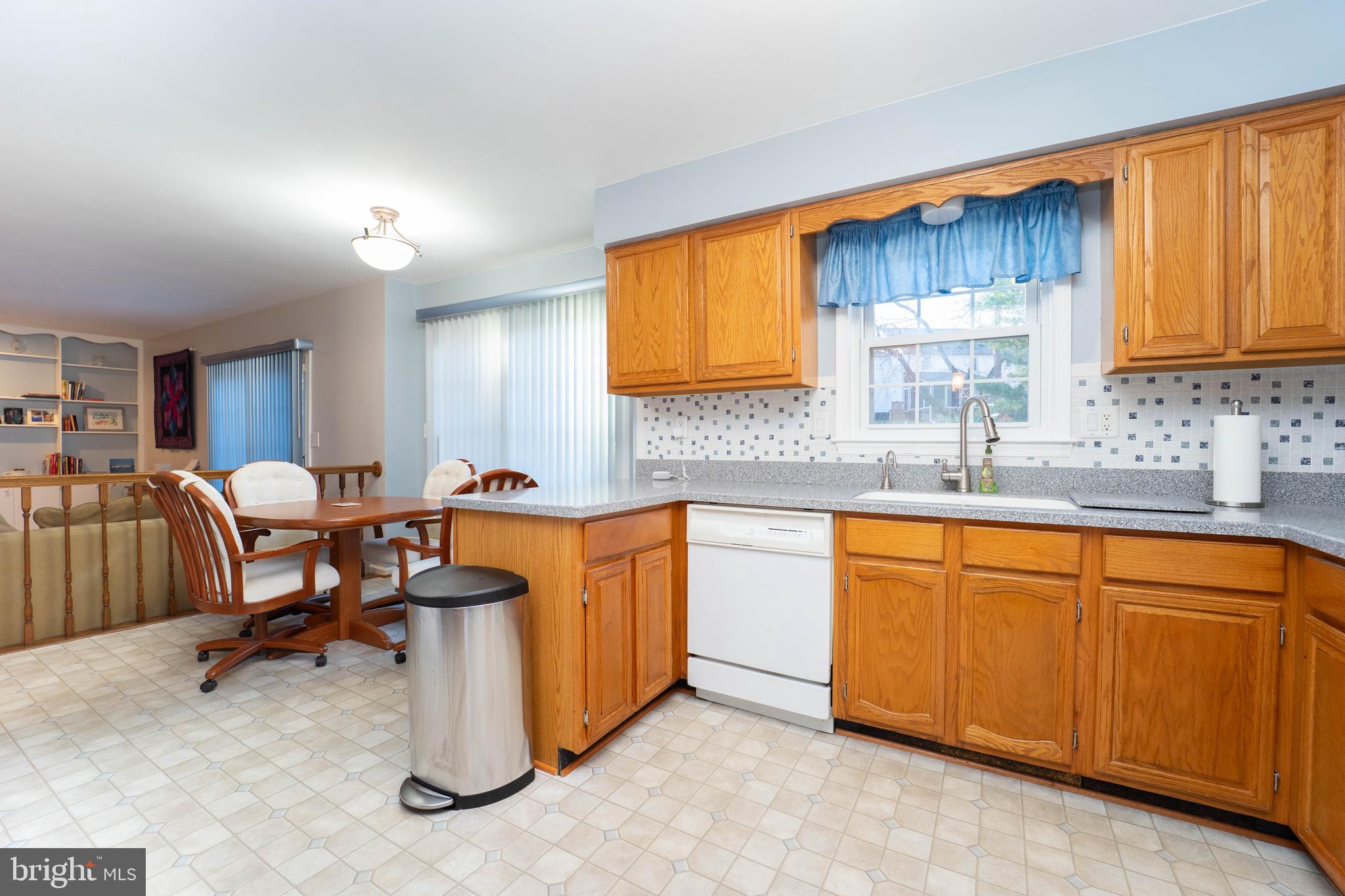 WARFIELDS RANGE - Residential