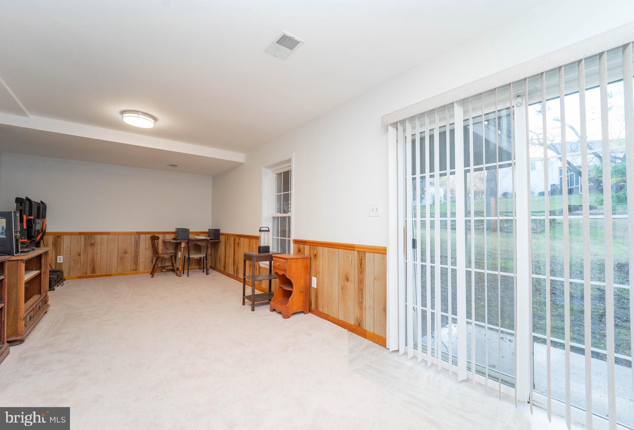 WARFIELDS RANGE - Residential