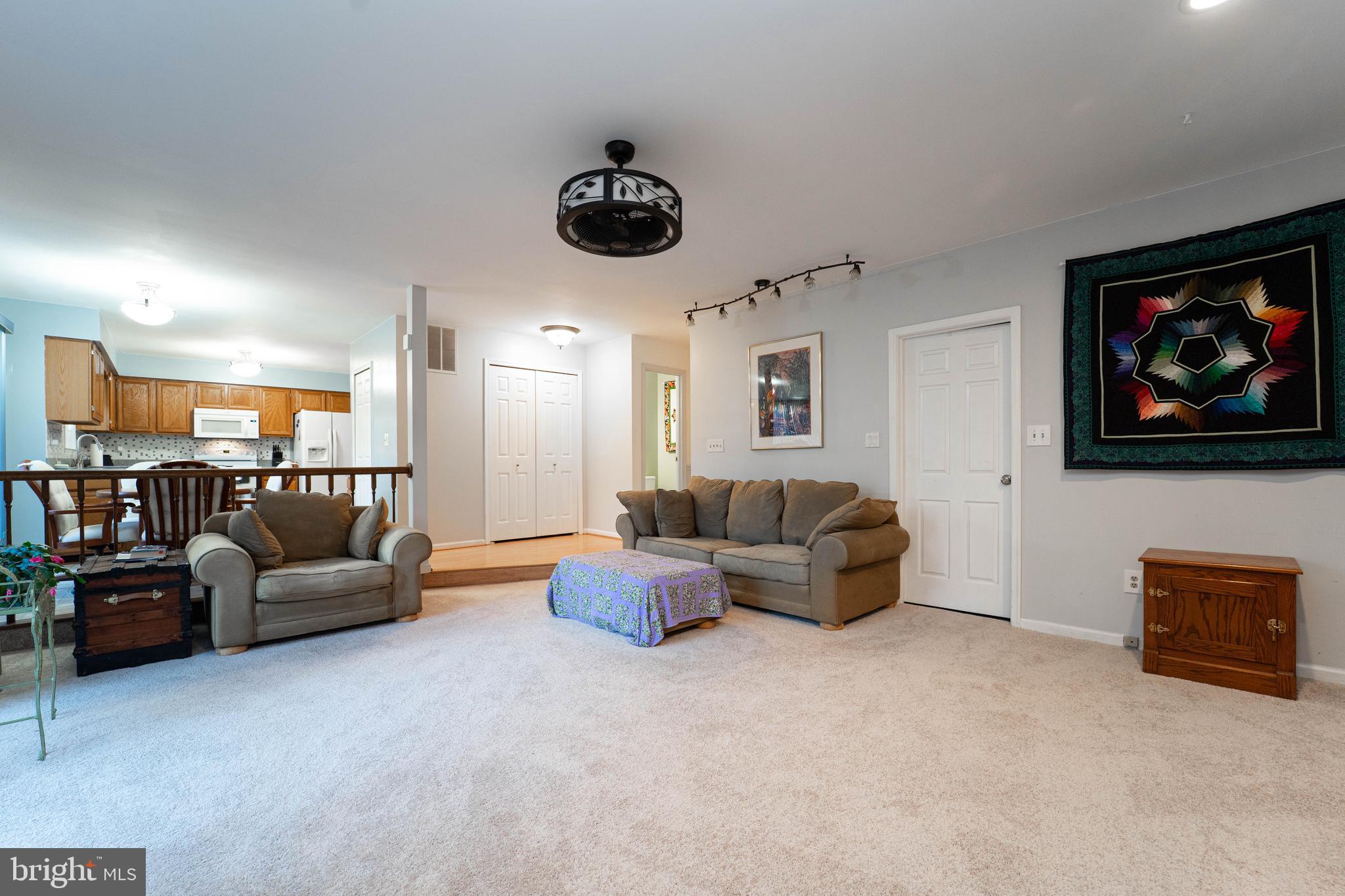 WARFIELDS RANGE - Residential