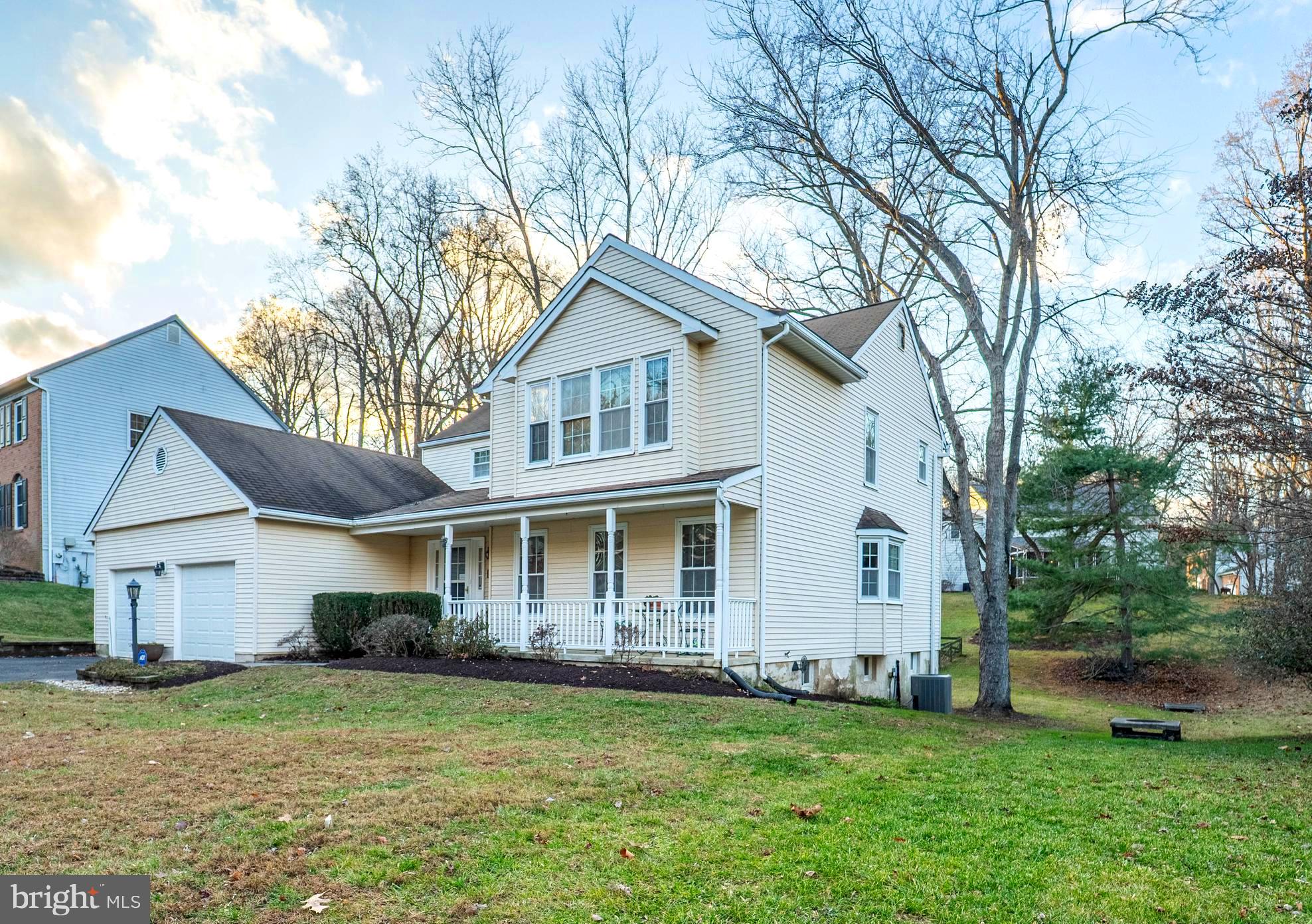 WARFIELDS RANGE - Residential