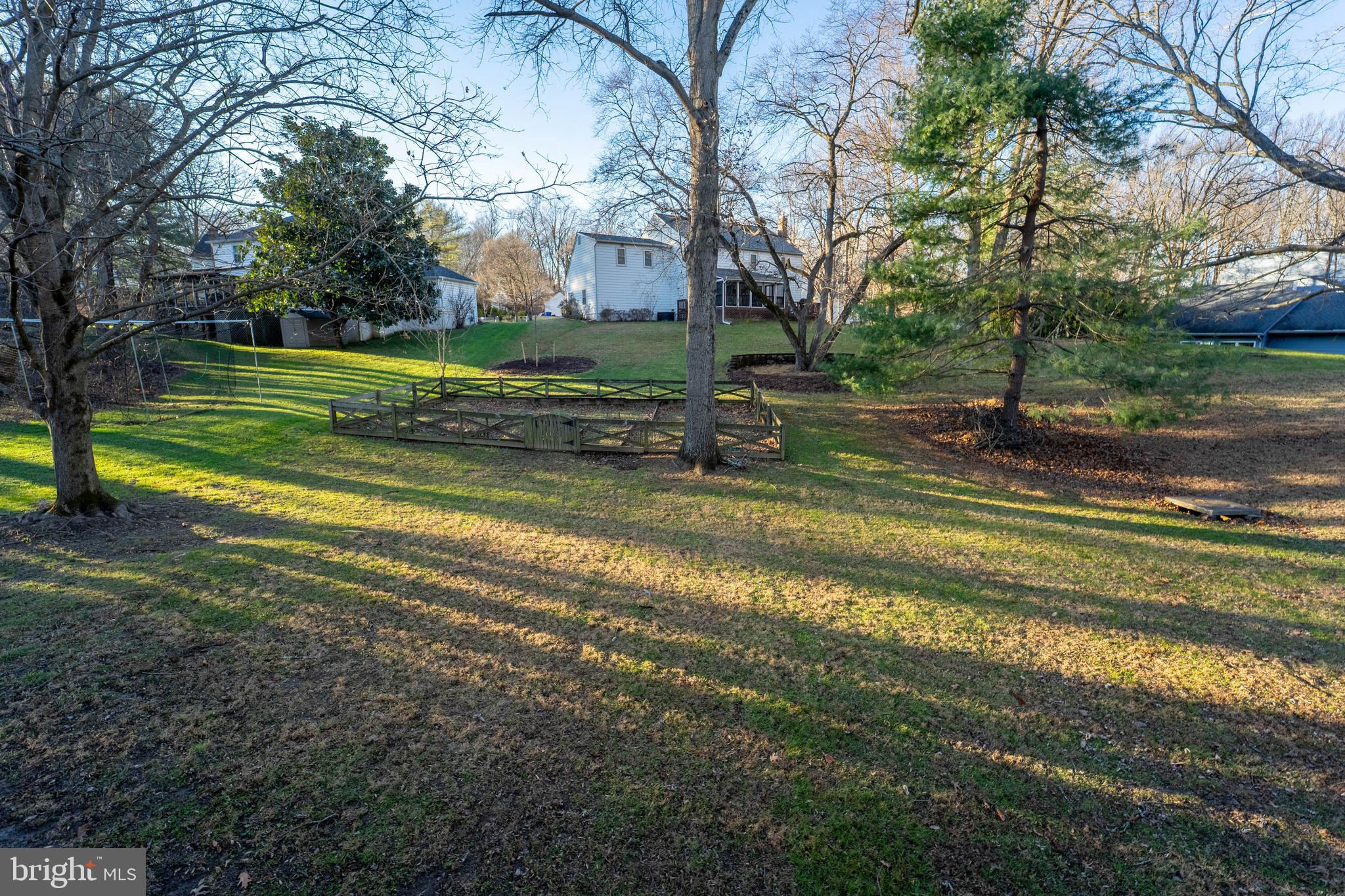 WARFIELDS RANGE - Residential