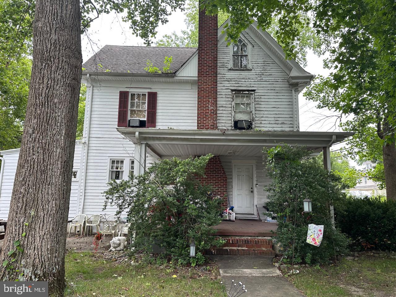 502 W MAIN STREET