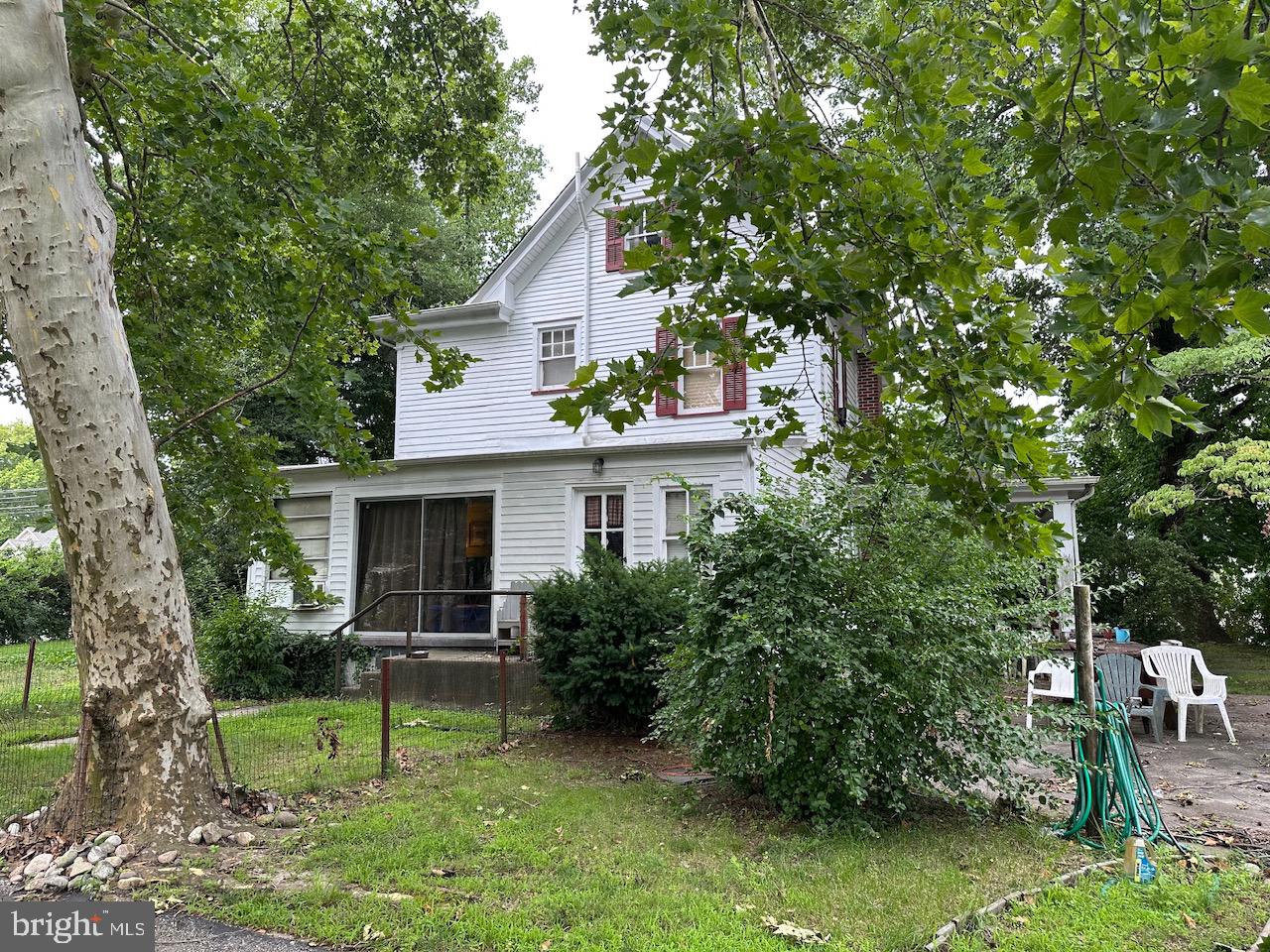 502 W MAIN STREET