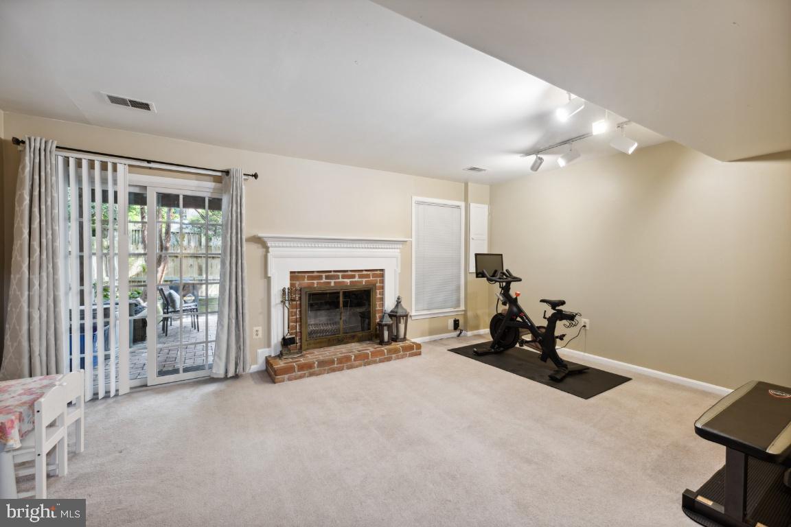 INDIAN RUN TOWNHOUSES - Residential
