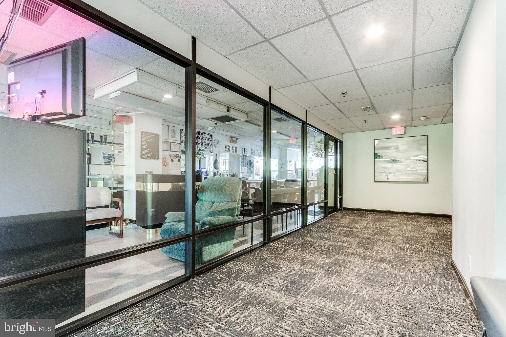 LAKESIDE PLAZA - Residential Lease