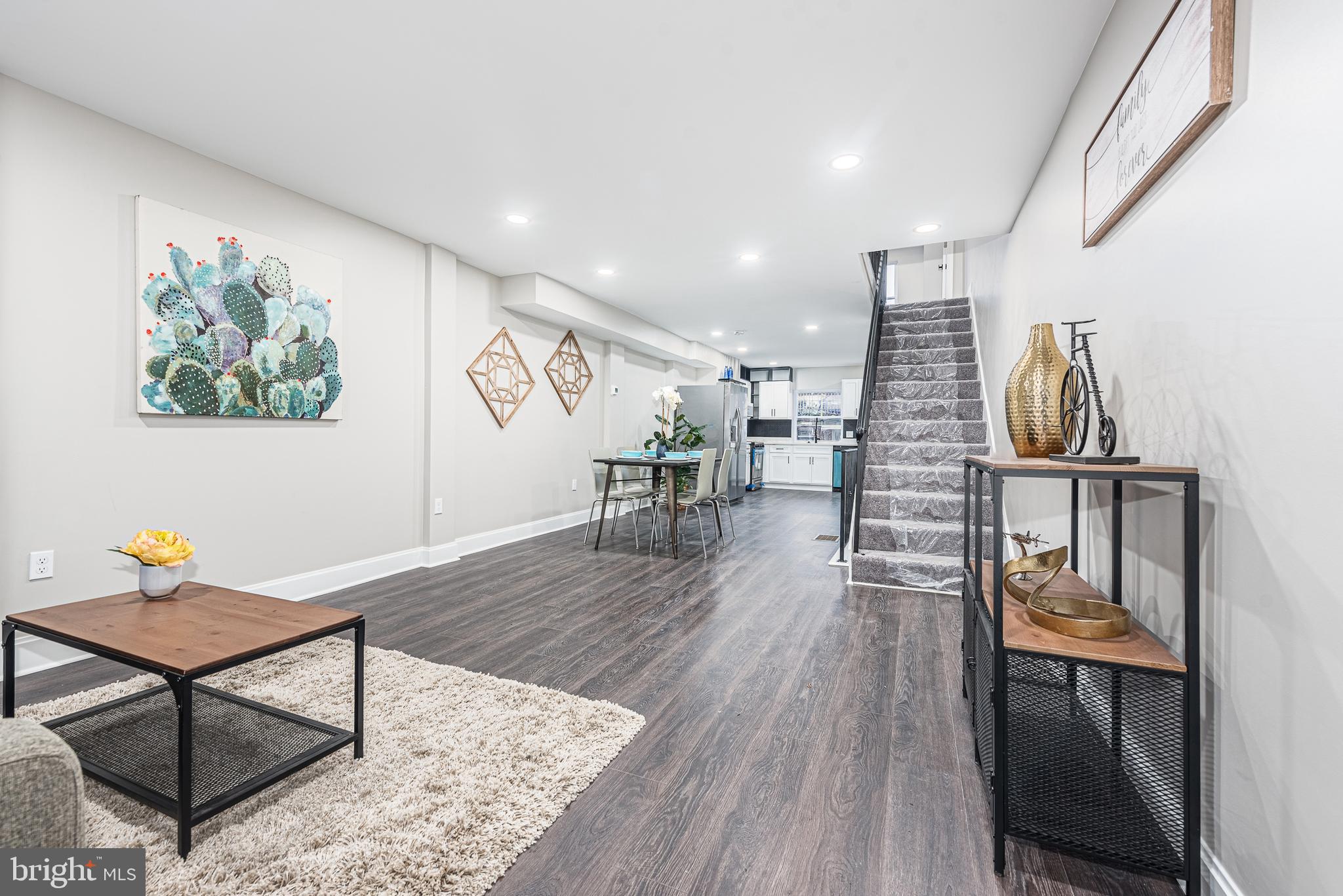 CHARLES VILLAGE - Residential