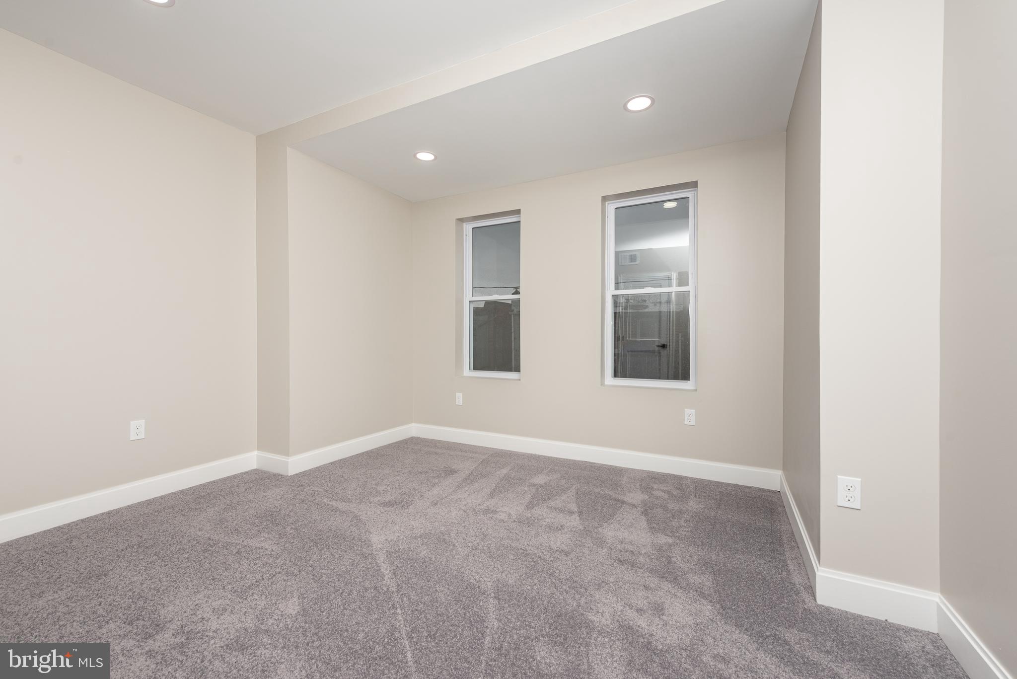 CHARLES VILLAGE - Residential