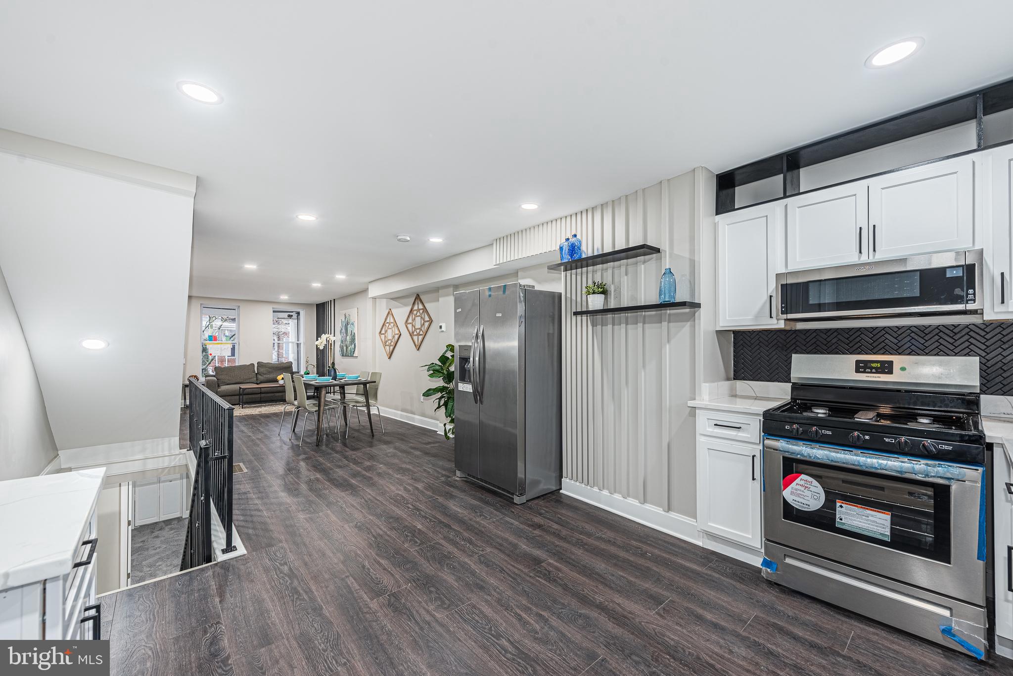 CHARLES VILLAGE - Residential