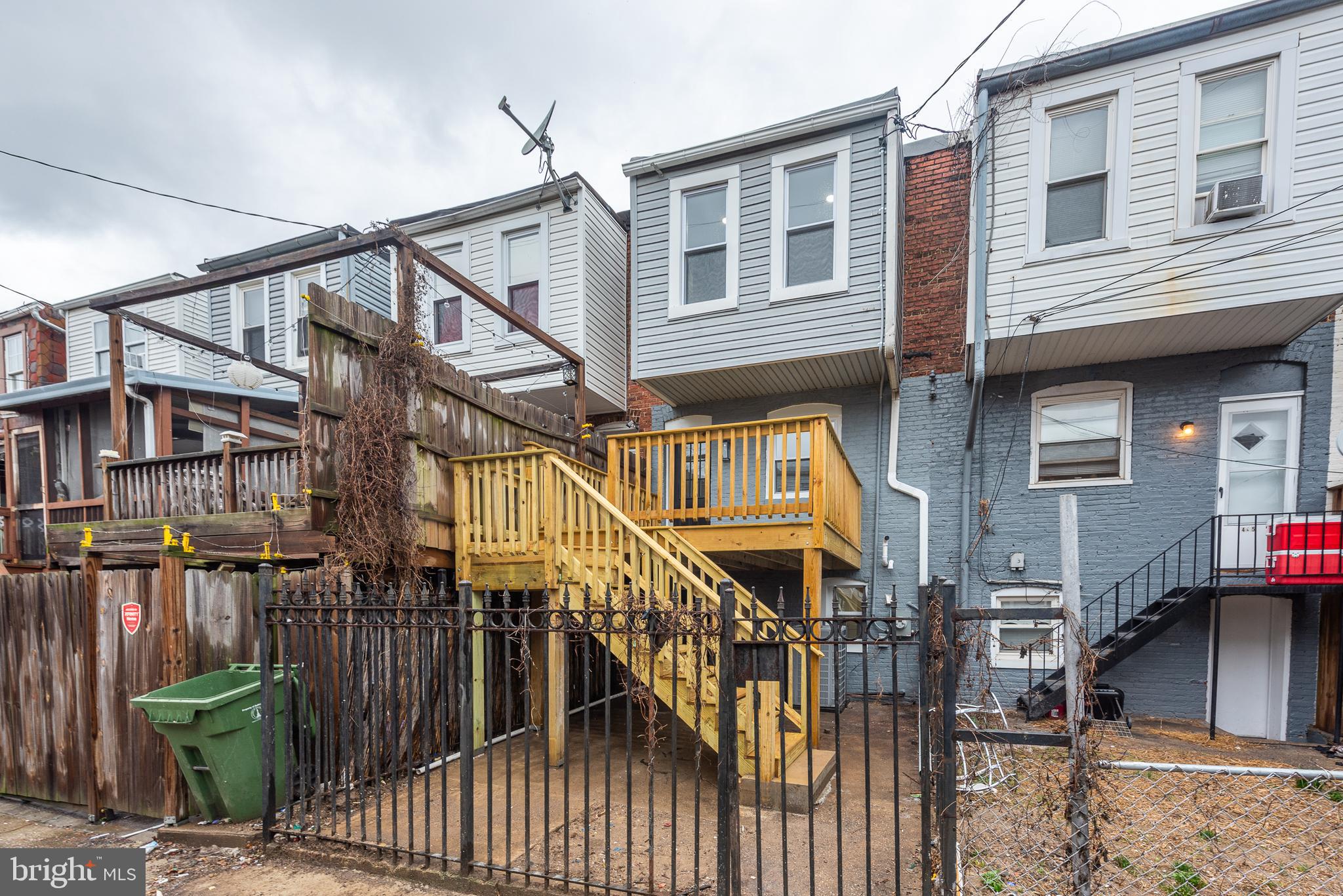 CHARLES VILLAGE - Residential