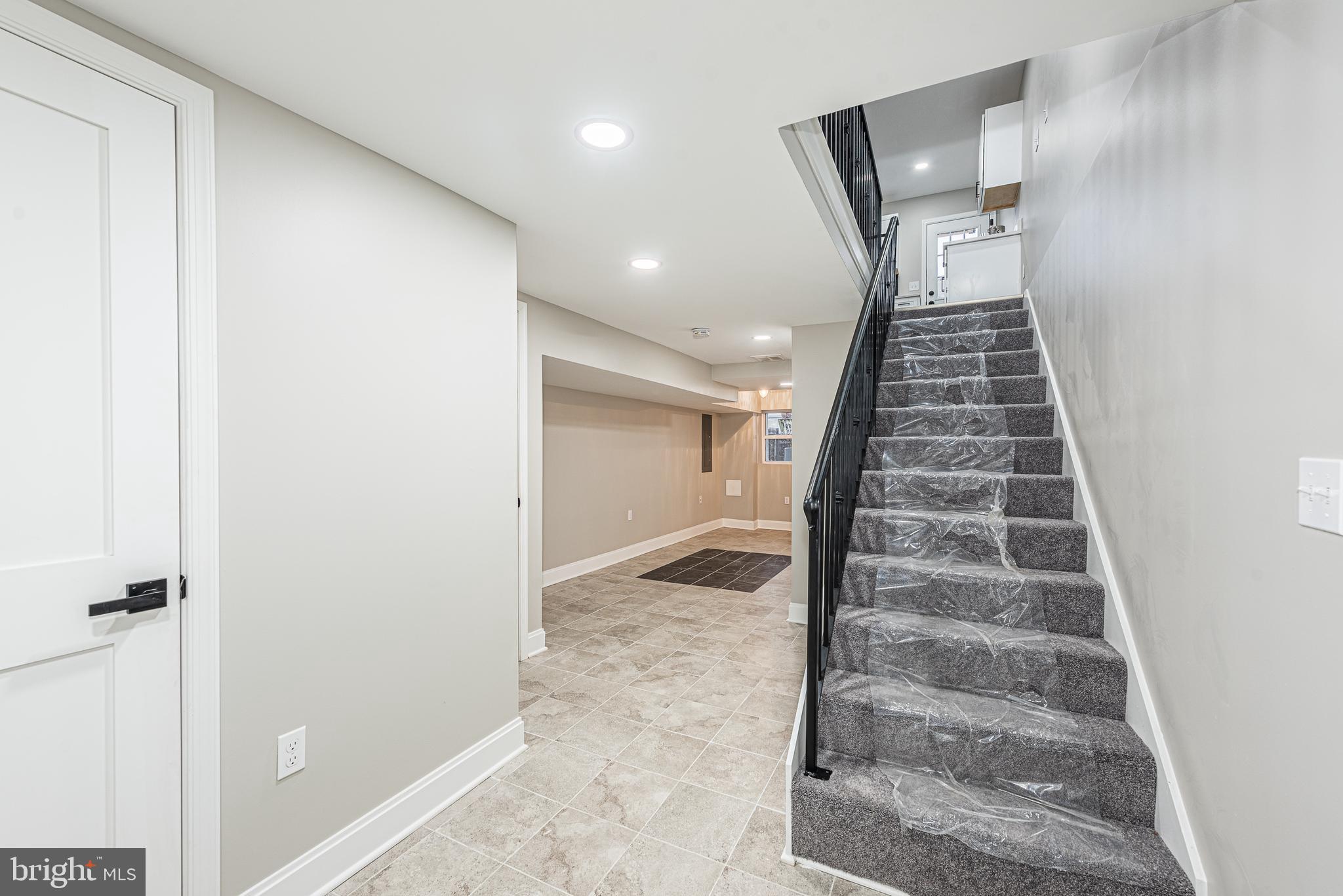 CHARLES VILLAGE - Residential