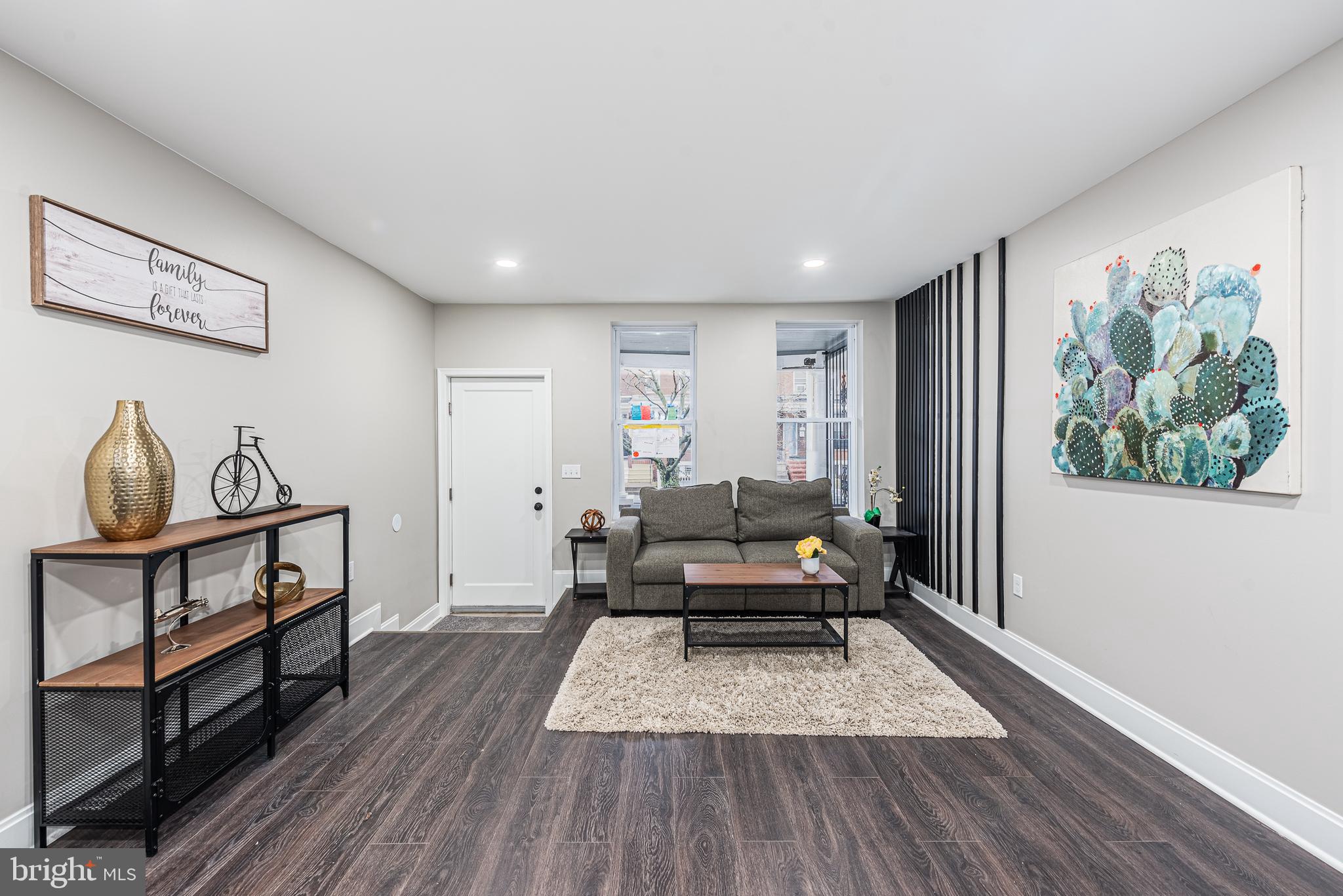 CHARLES VILLAGE - Residential