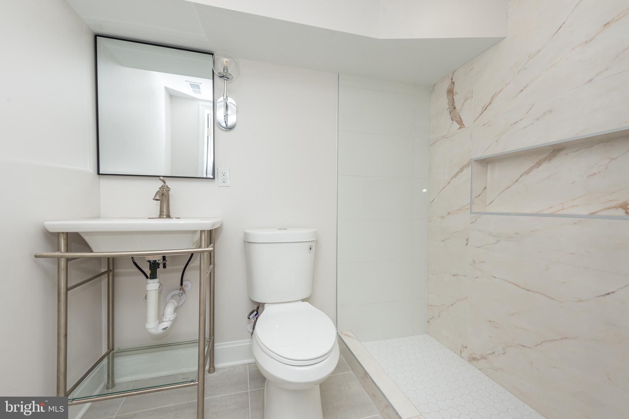 CHARLES VILLAGE - Residential