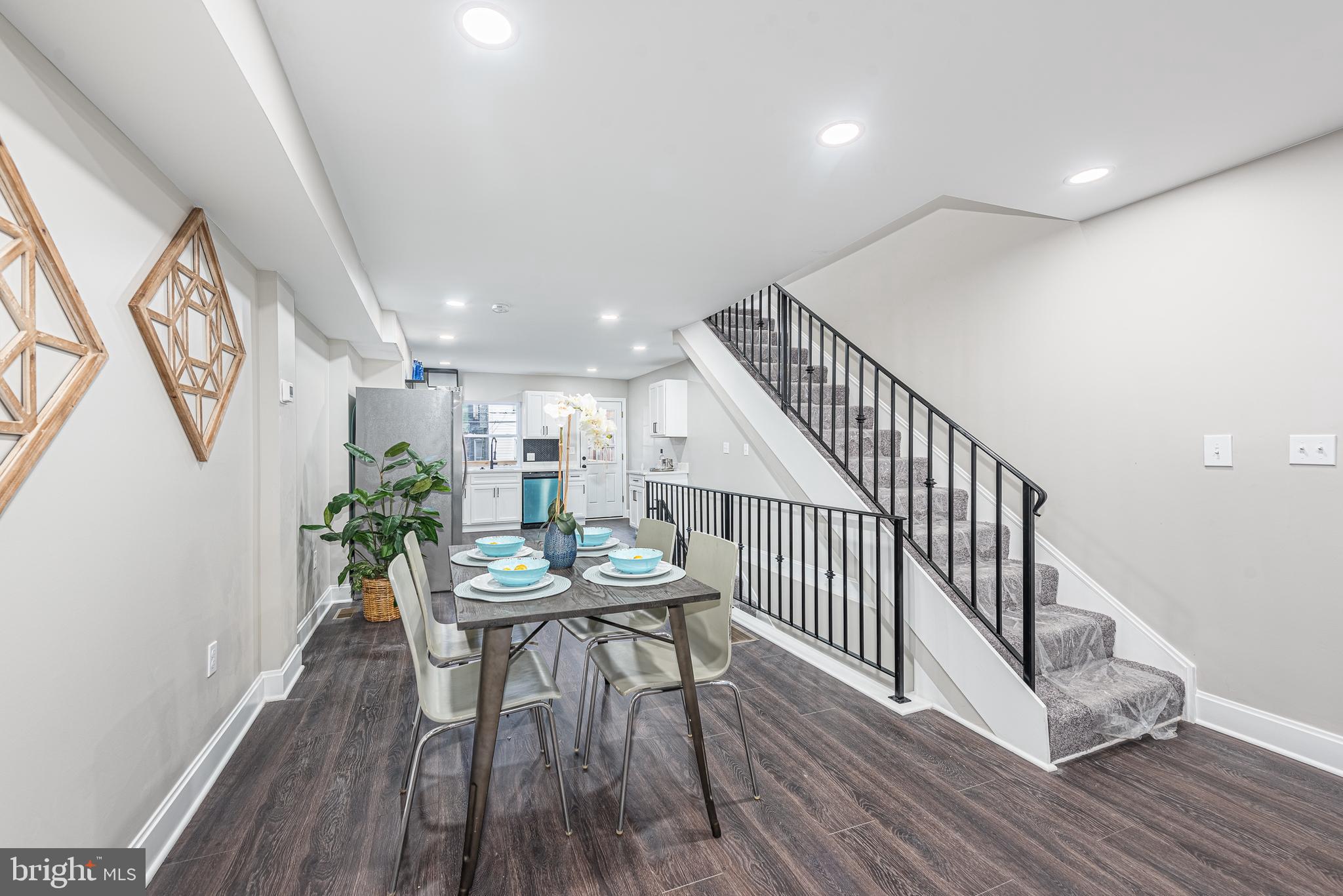 CHARLES VILLAGE - Residential