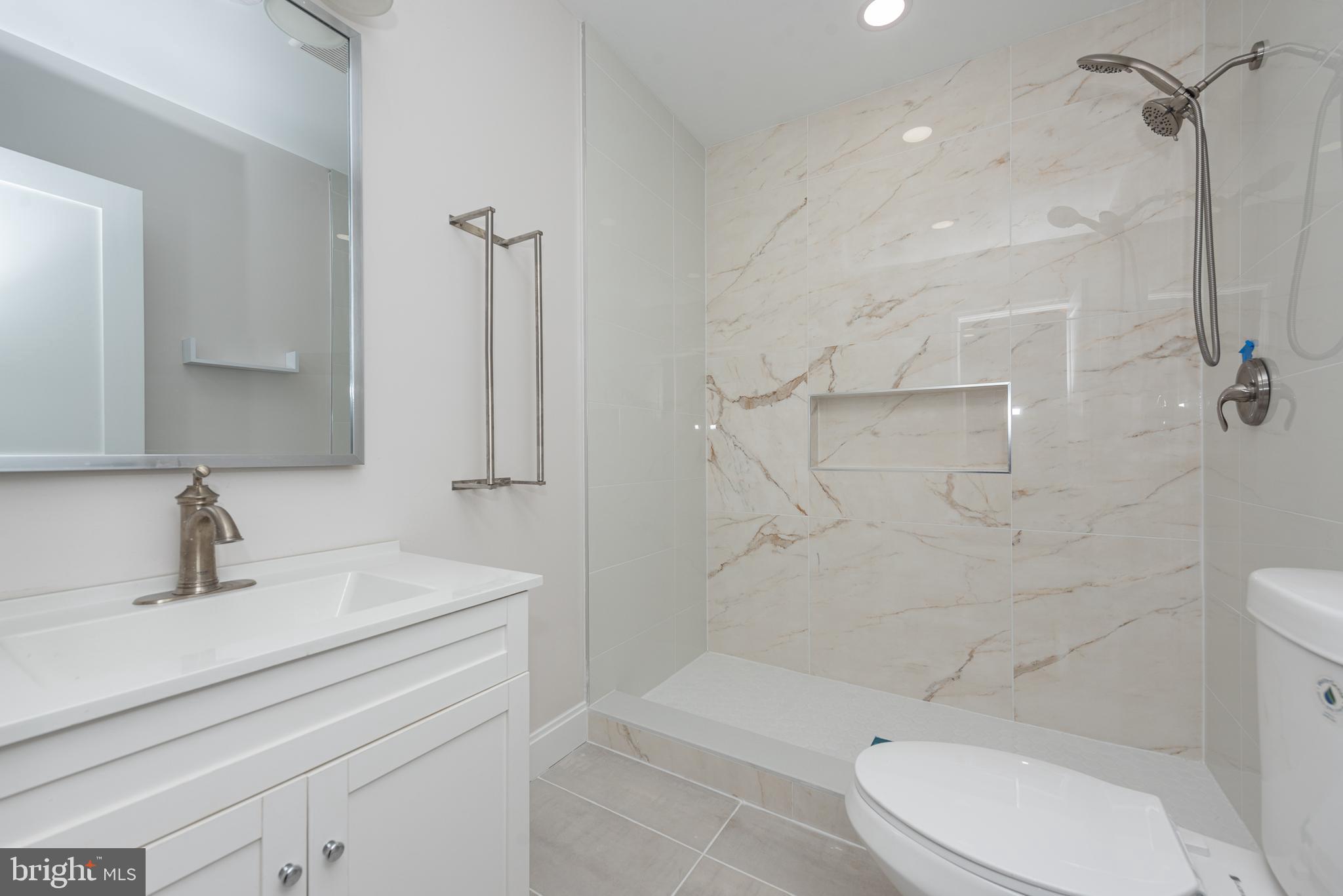 CHARLES VILLAGE - Residential