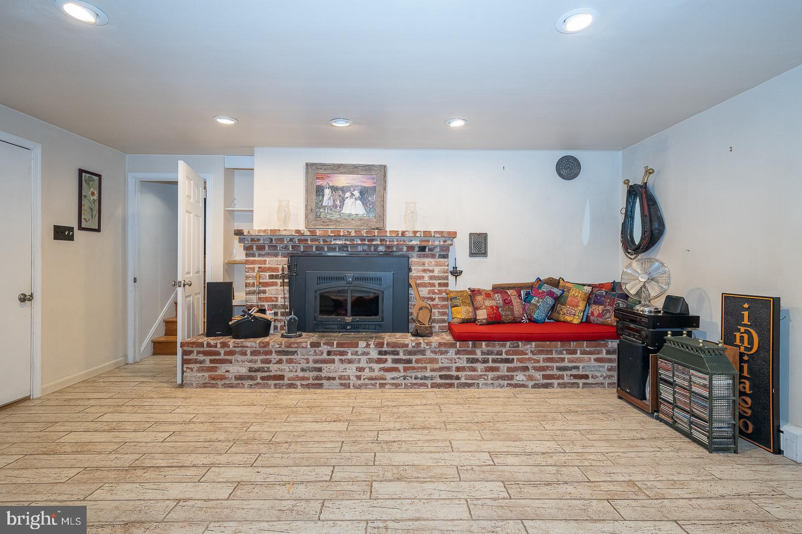 GULPH MILLS VIL - Residential