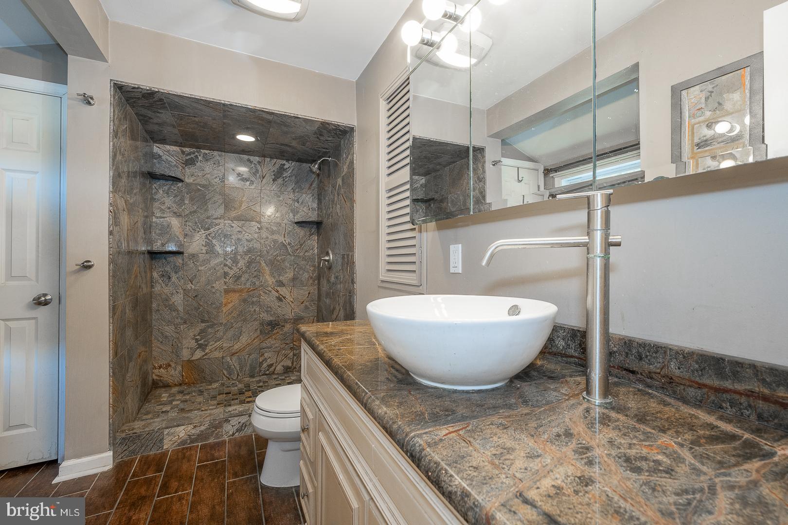 GULPH MILLS VIL - Residential