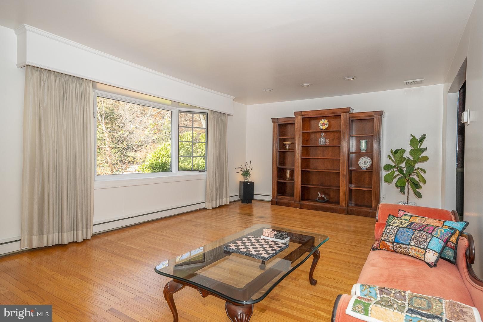 GULPH MILLS VIL - Residential