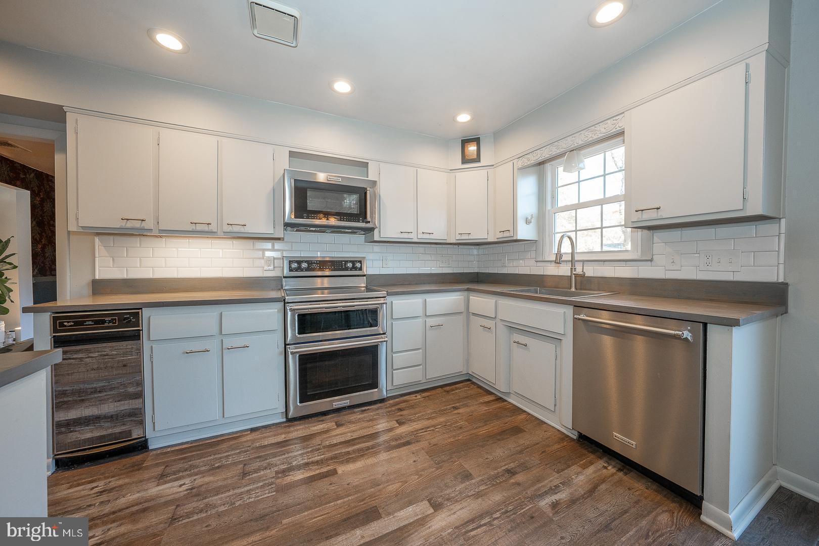 GULPH MILLS VIL - Residential