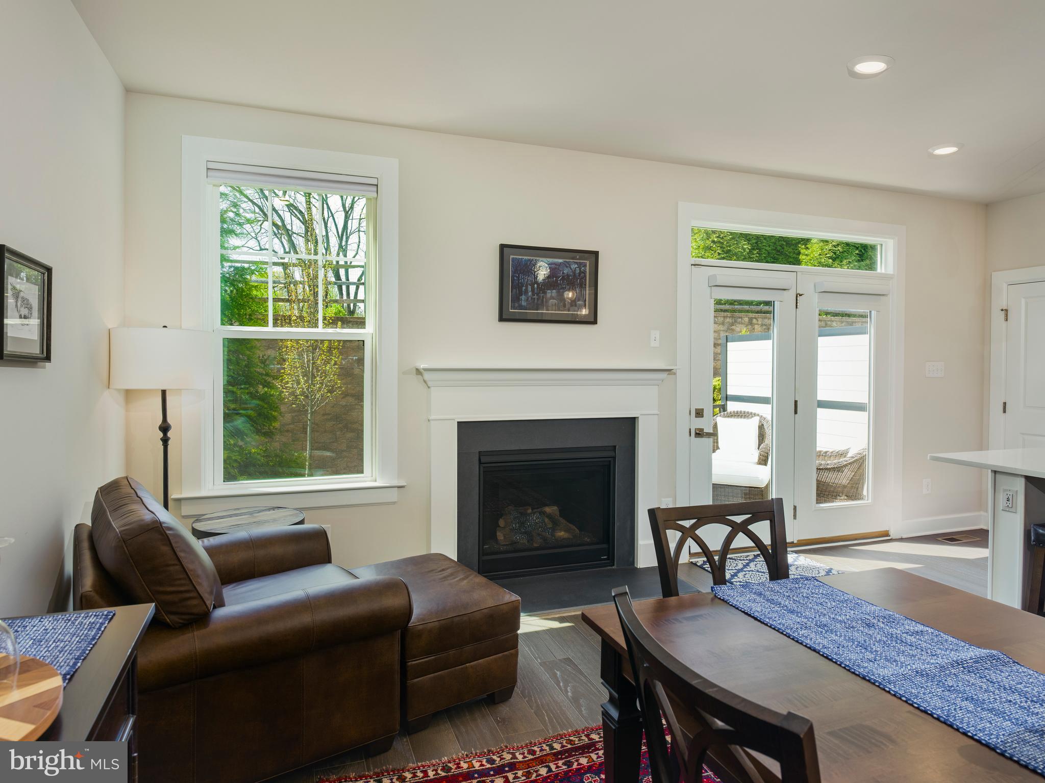 WAYNE GLEN - Residential