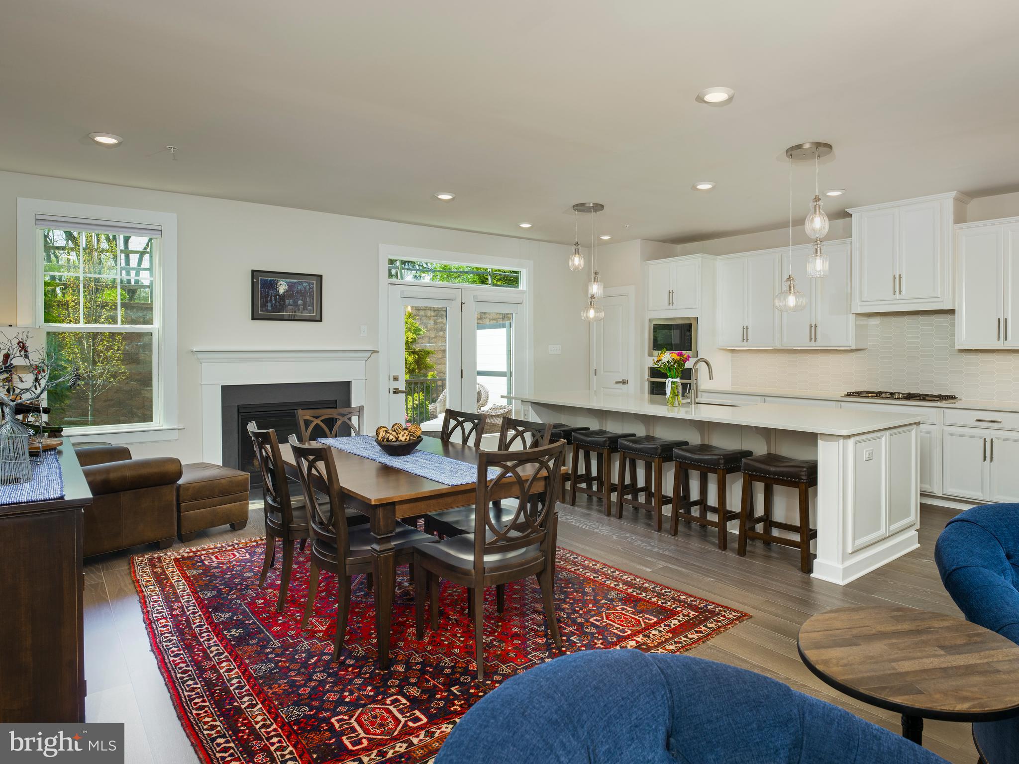 WAYNE GLEN - Residential