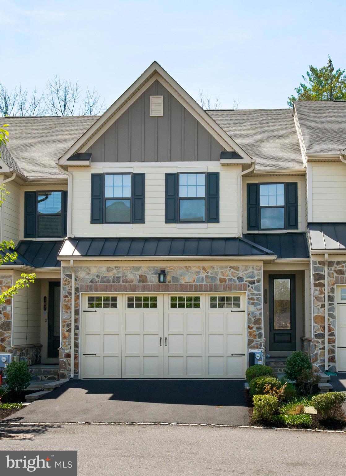 WAYNE GLEN - Residential