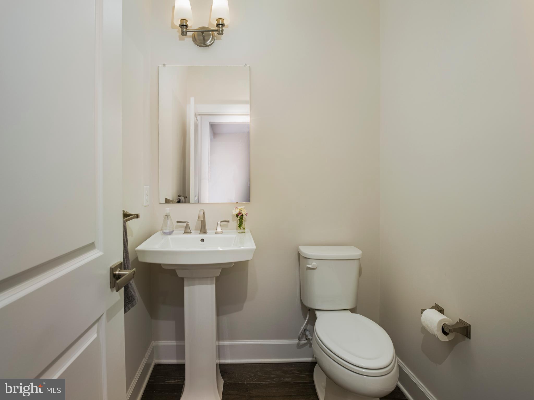 WAYNE GLEN - Residential