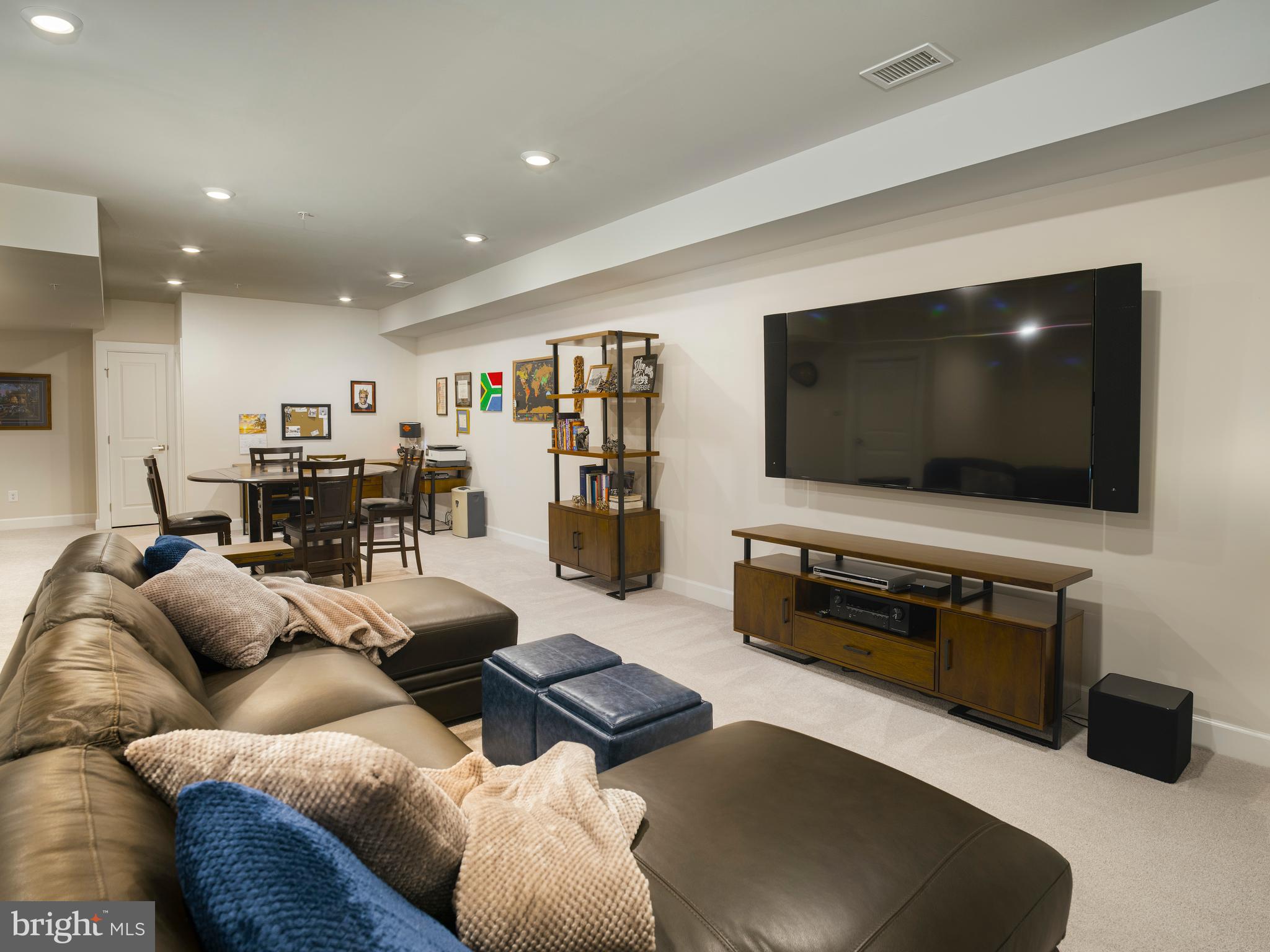 WAYNE GLEN - Residential