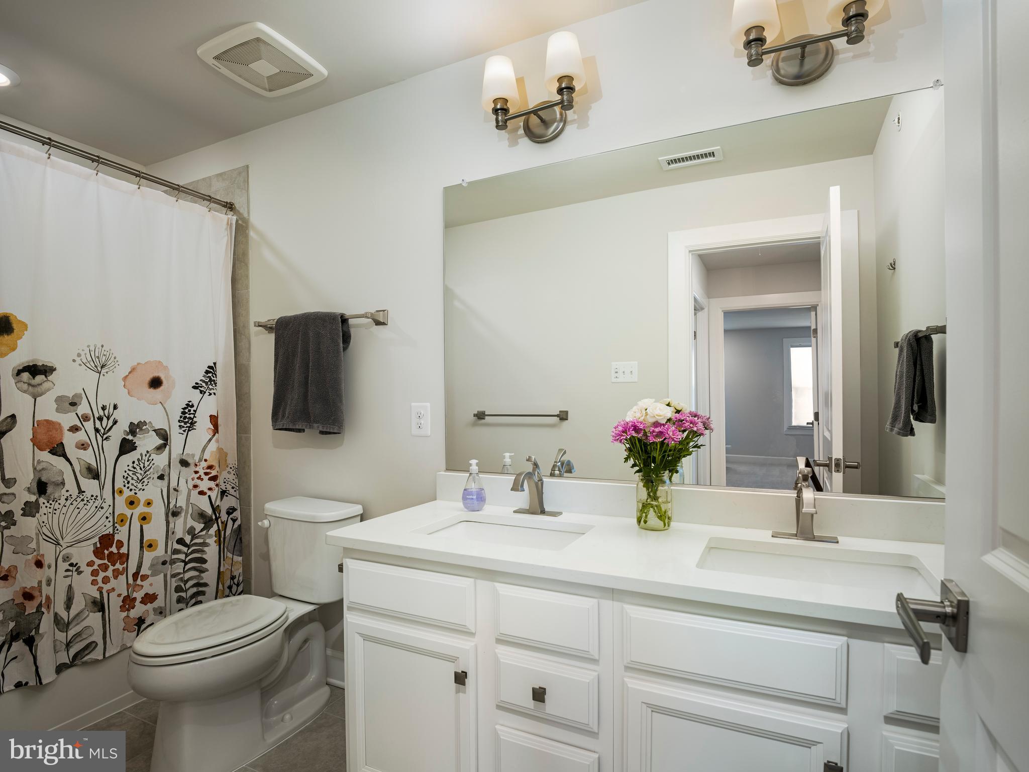 WAYNE GLEN - Residential