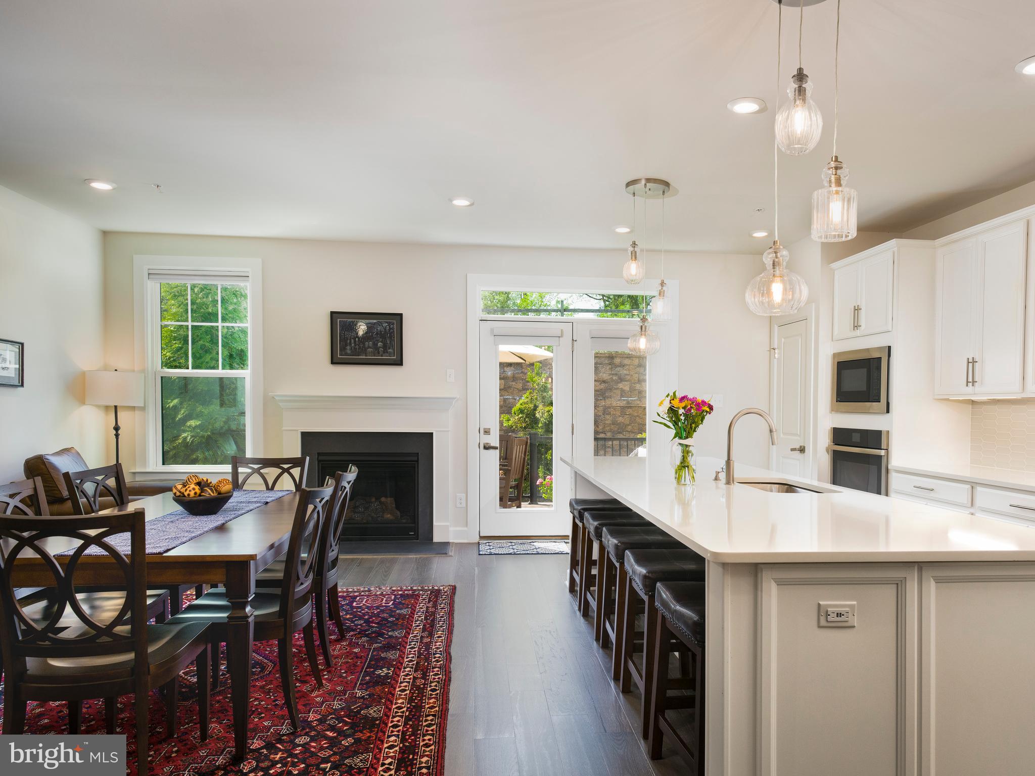 WAYNE GLEN - Residential