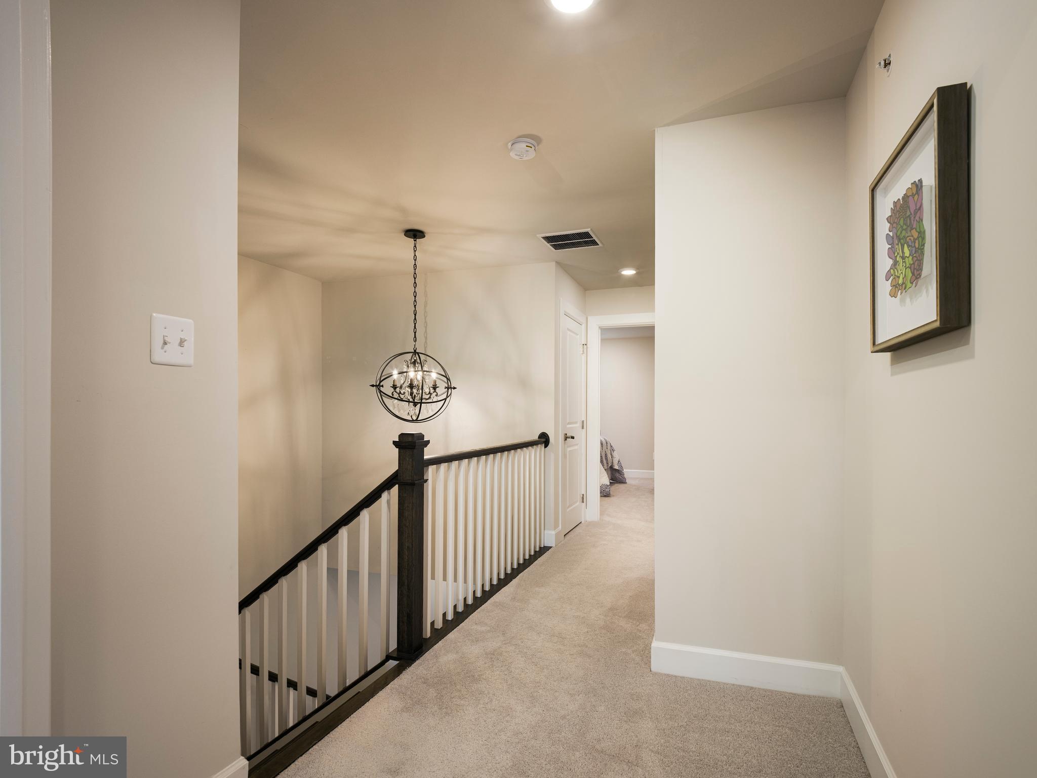 WAYNE GLEN - Residential