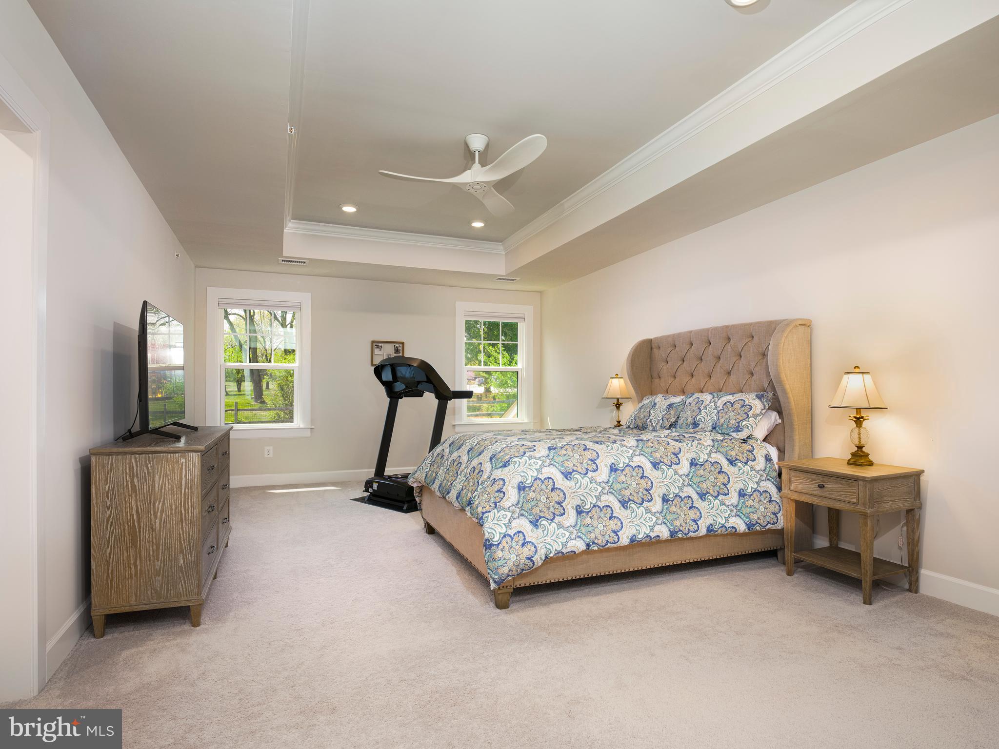 WAYNE GLEN - Residential