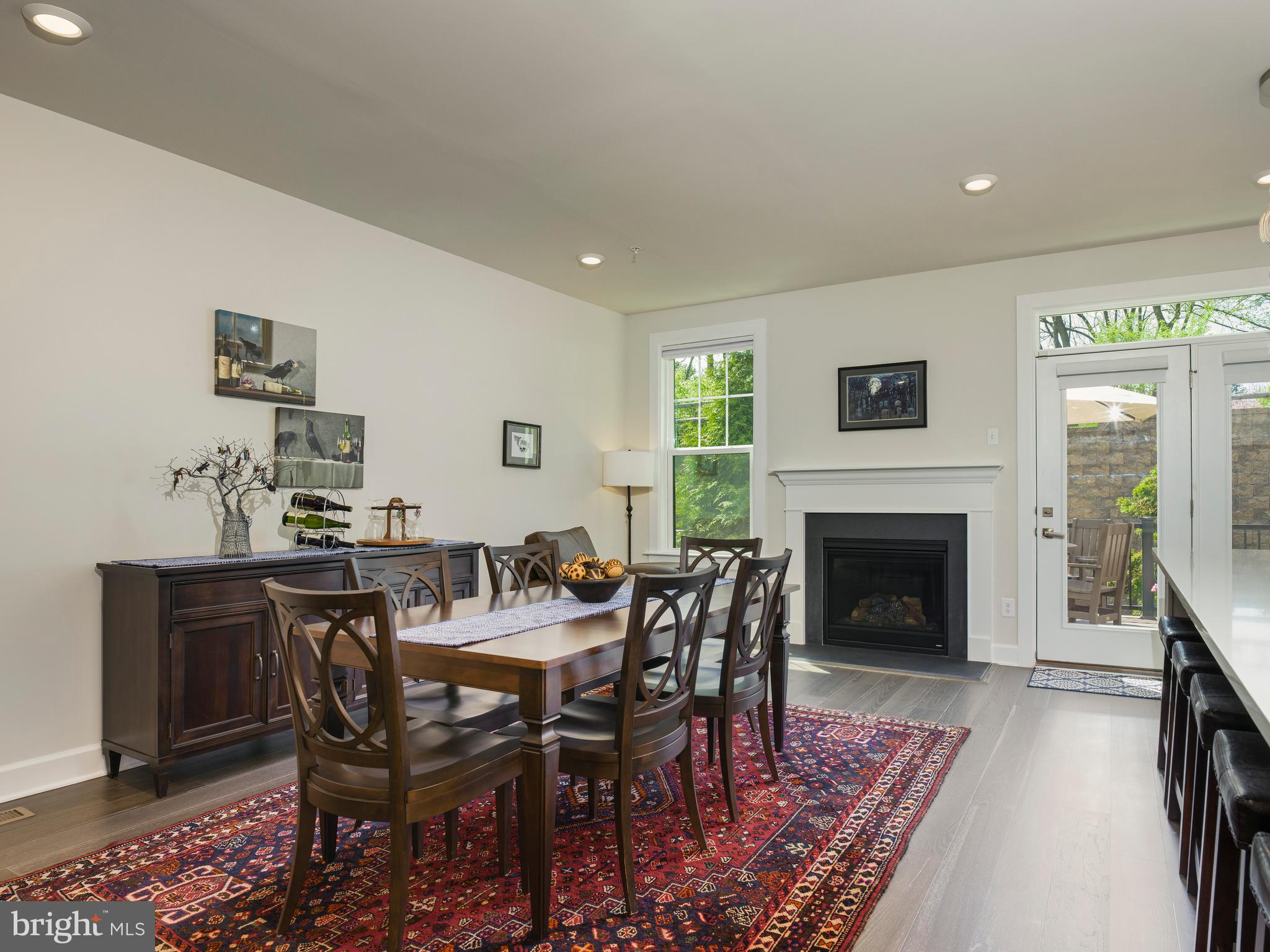 WAYNE GLEN - Residential