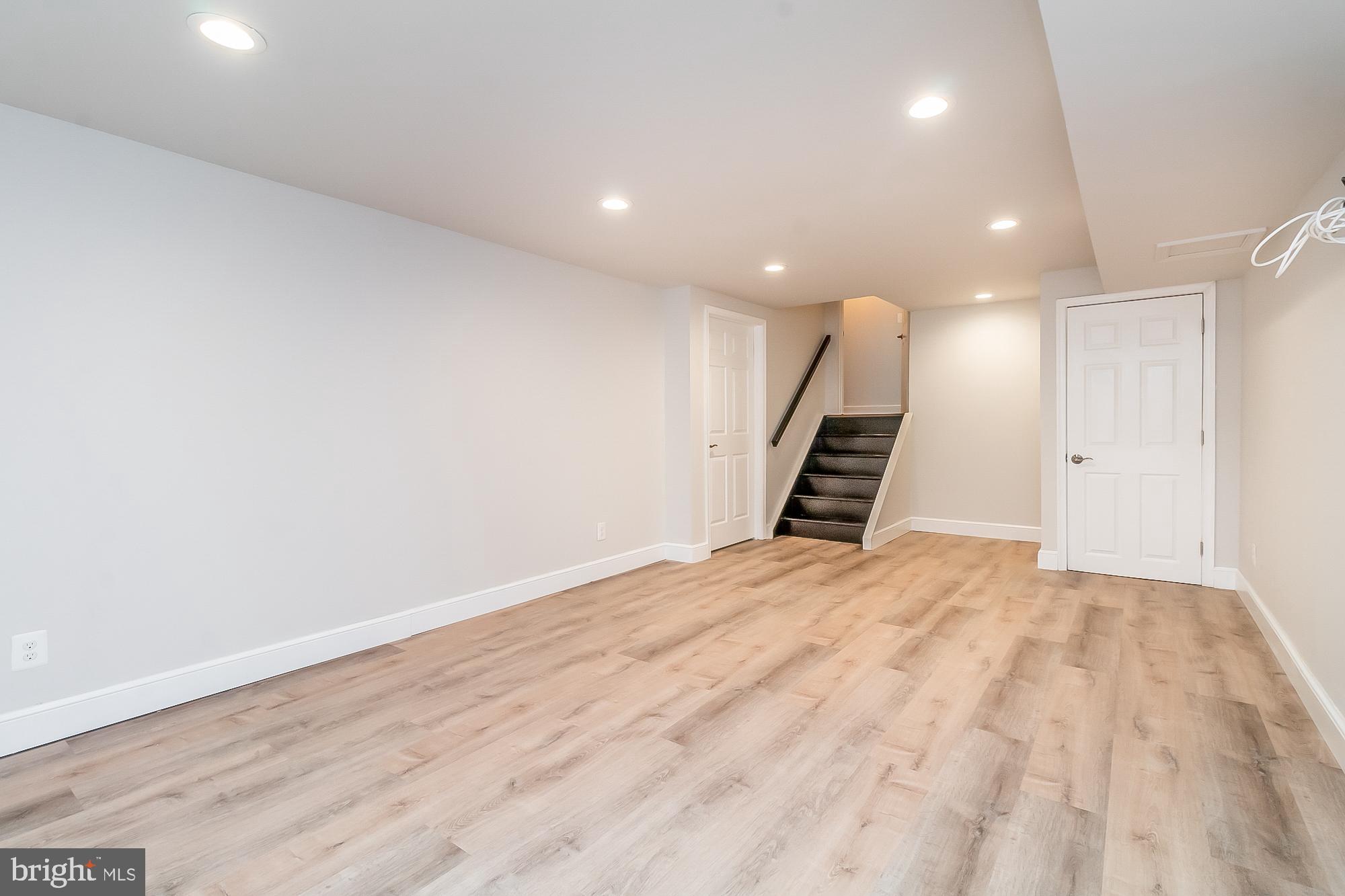 CAMPUS HILLS - Residential