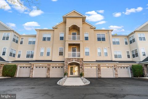 1 FALCON DRIVE 203 HOLLAND PA 18966