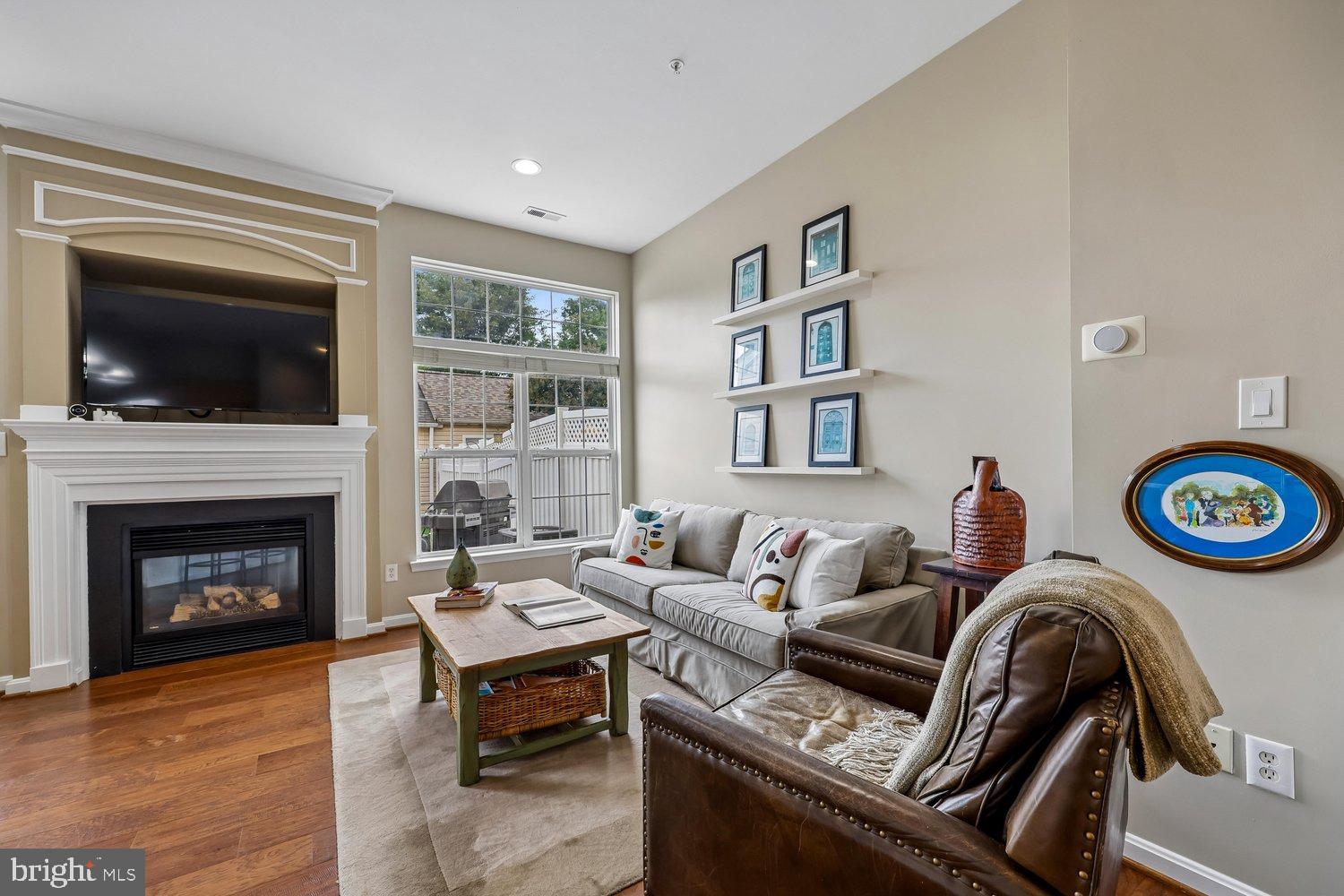 638 GATESTONE STREET