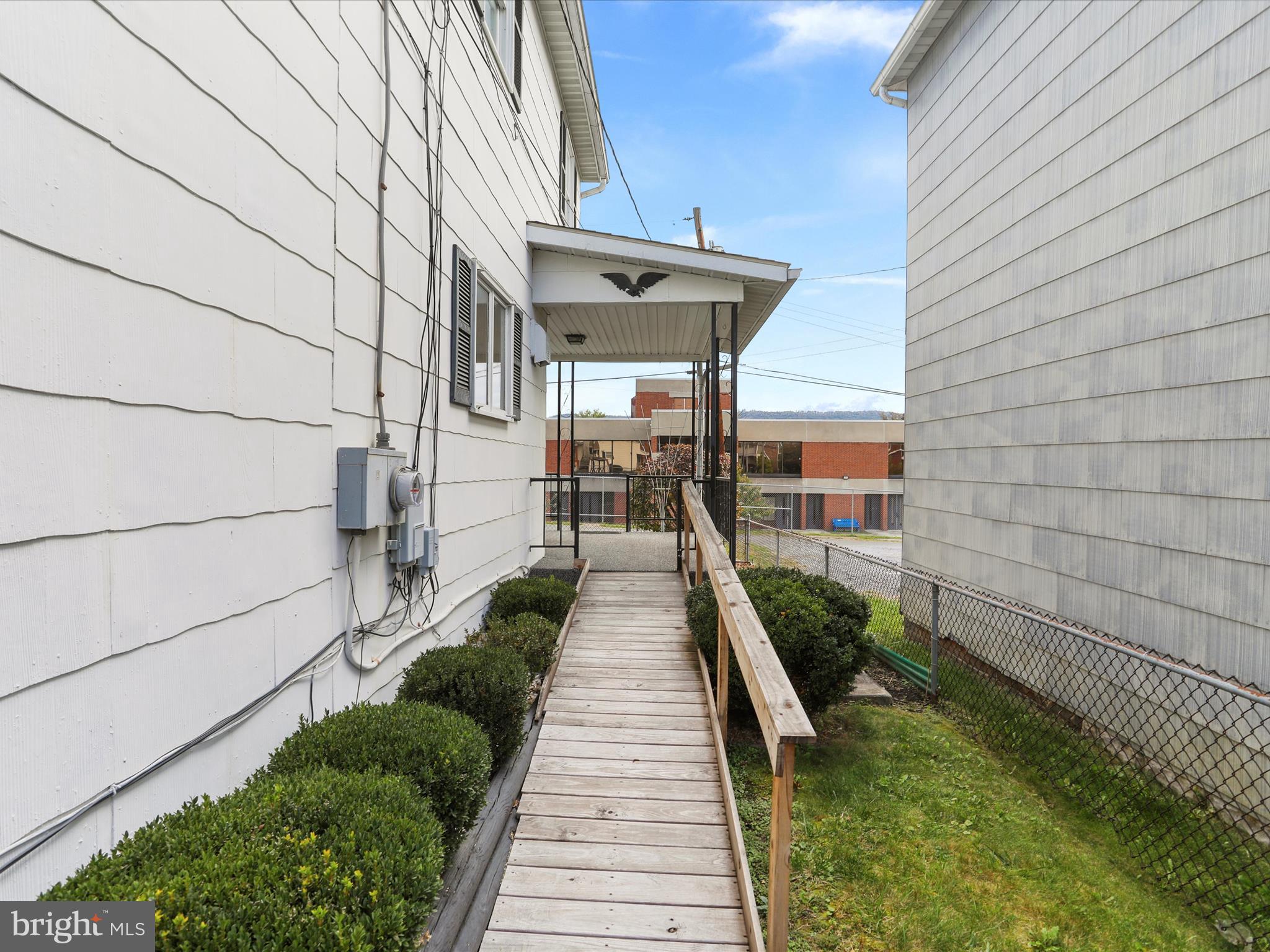 SOUTH END - Residential