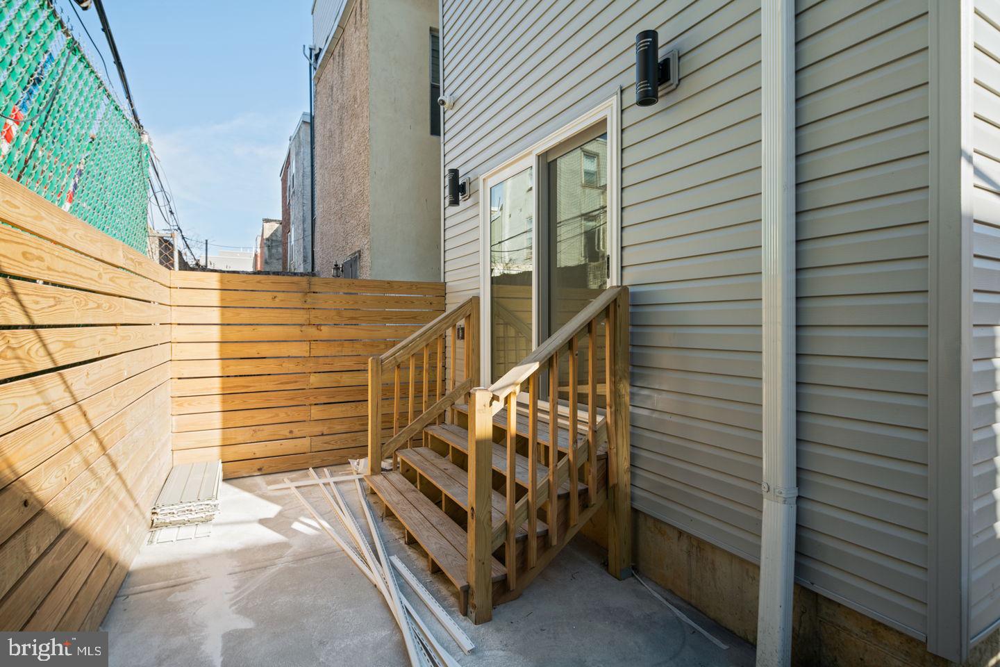 FRANCISVILLE - Residential Lease