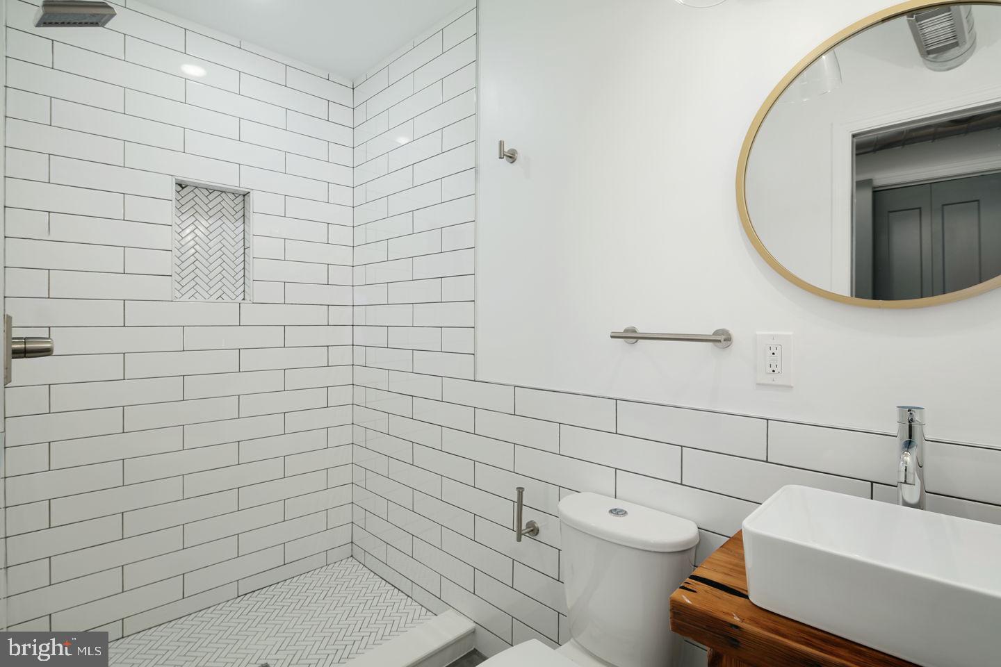 FRANCISVILLE - Residential Lease