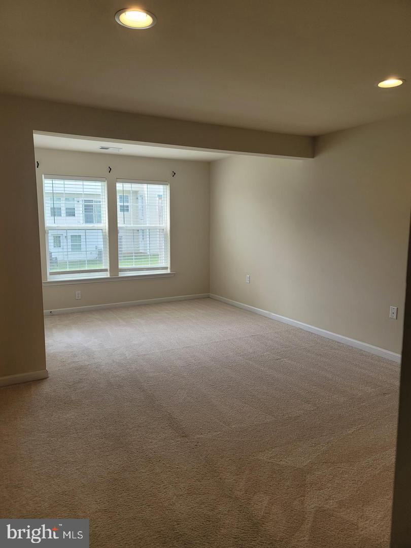 STONEBROOK VILLAGE - Residential Lease